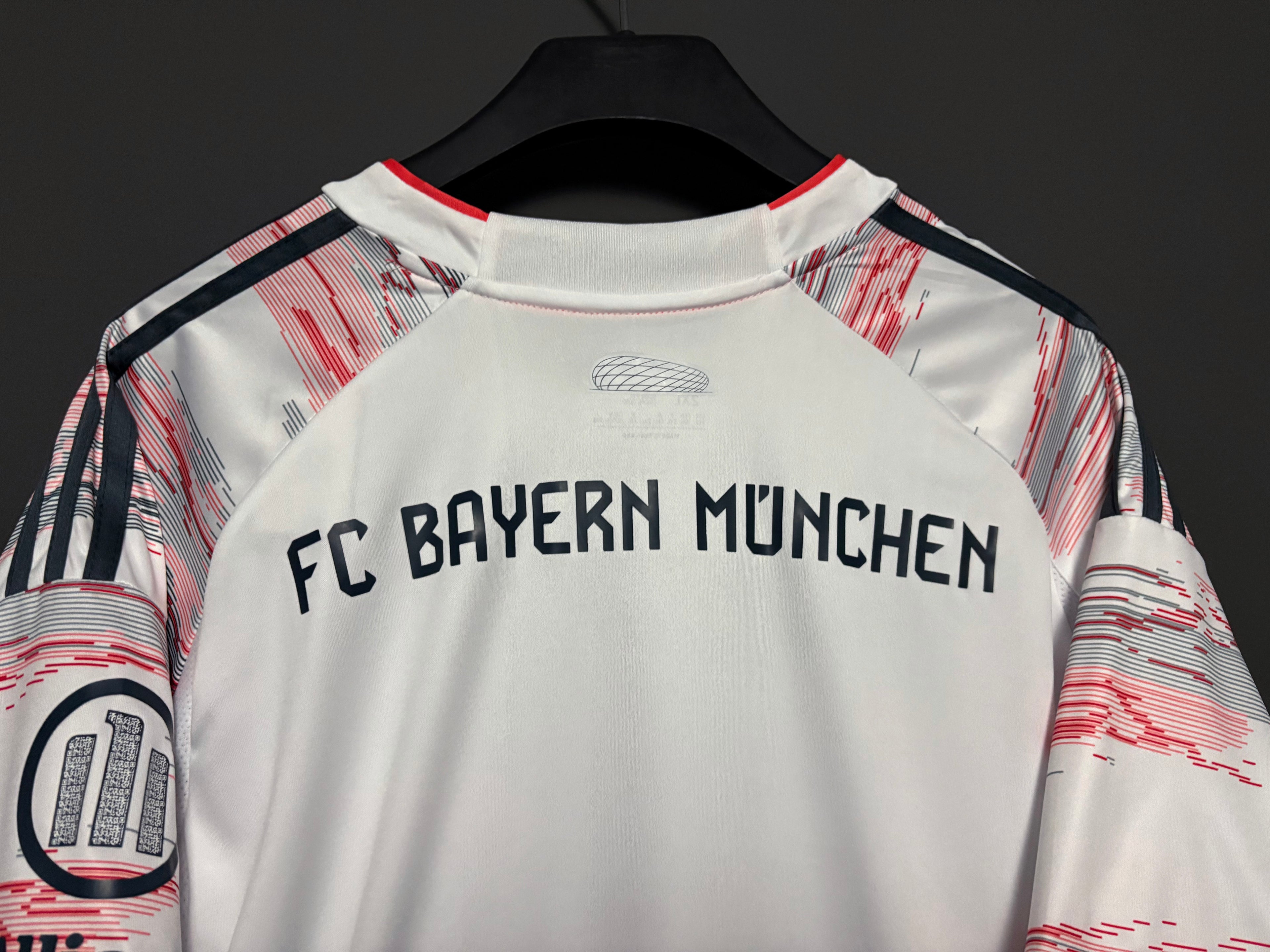 CAMISETA BAYERN MUNICH ll  (VERSION HINCHA Y MUJER)