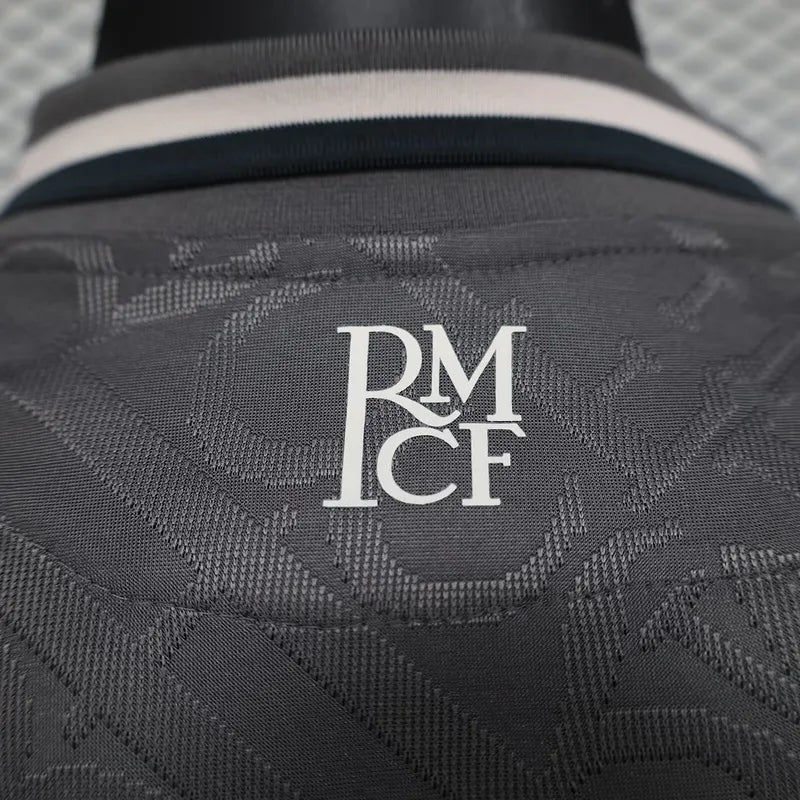 CAMISETA REAL MADRID MANGA LARGA ll 24/25 (VERSION JUGADOR)