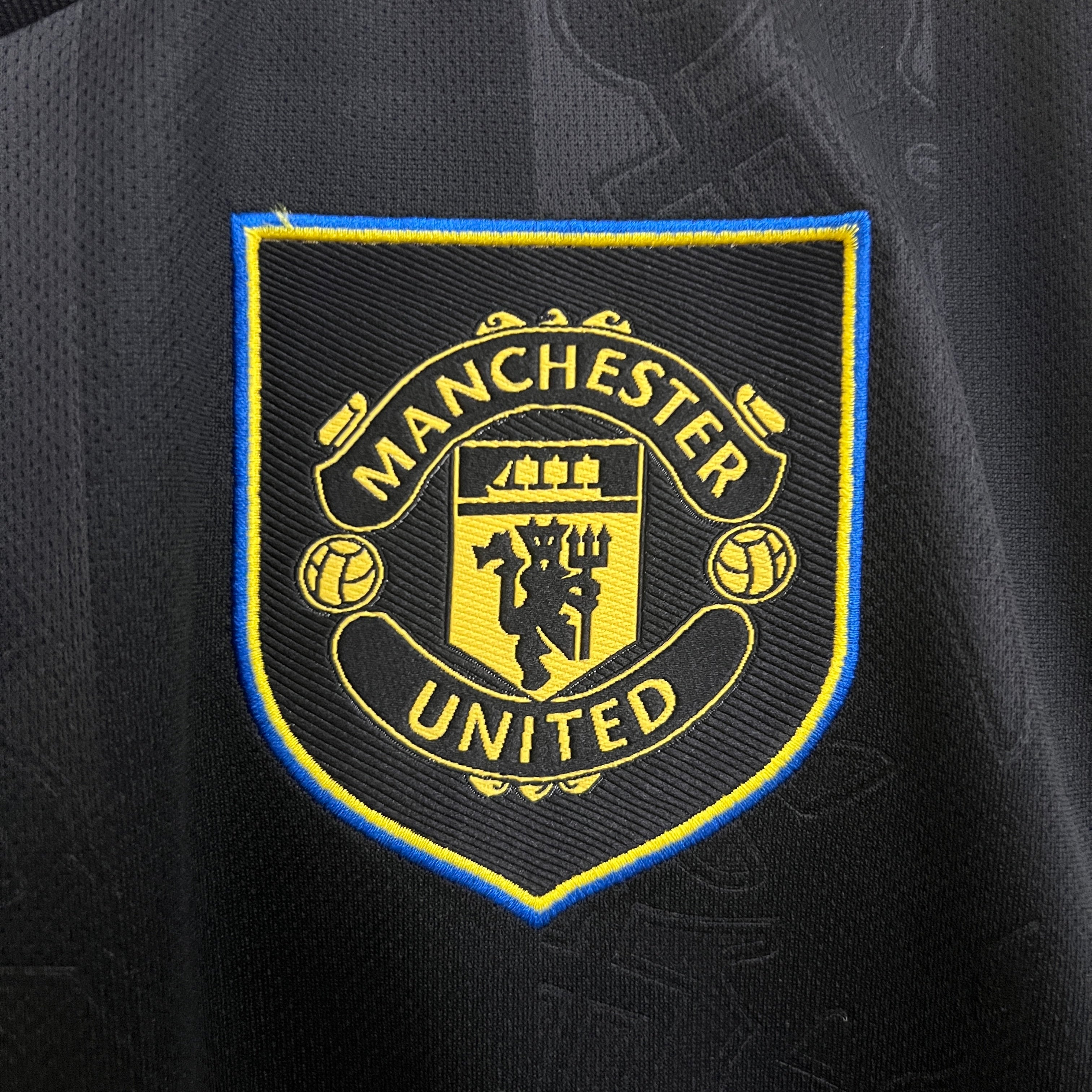 MANCHESTER UNITED ll 25/26 (VERSION HINCHA)