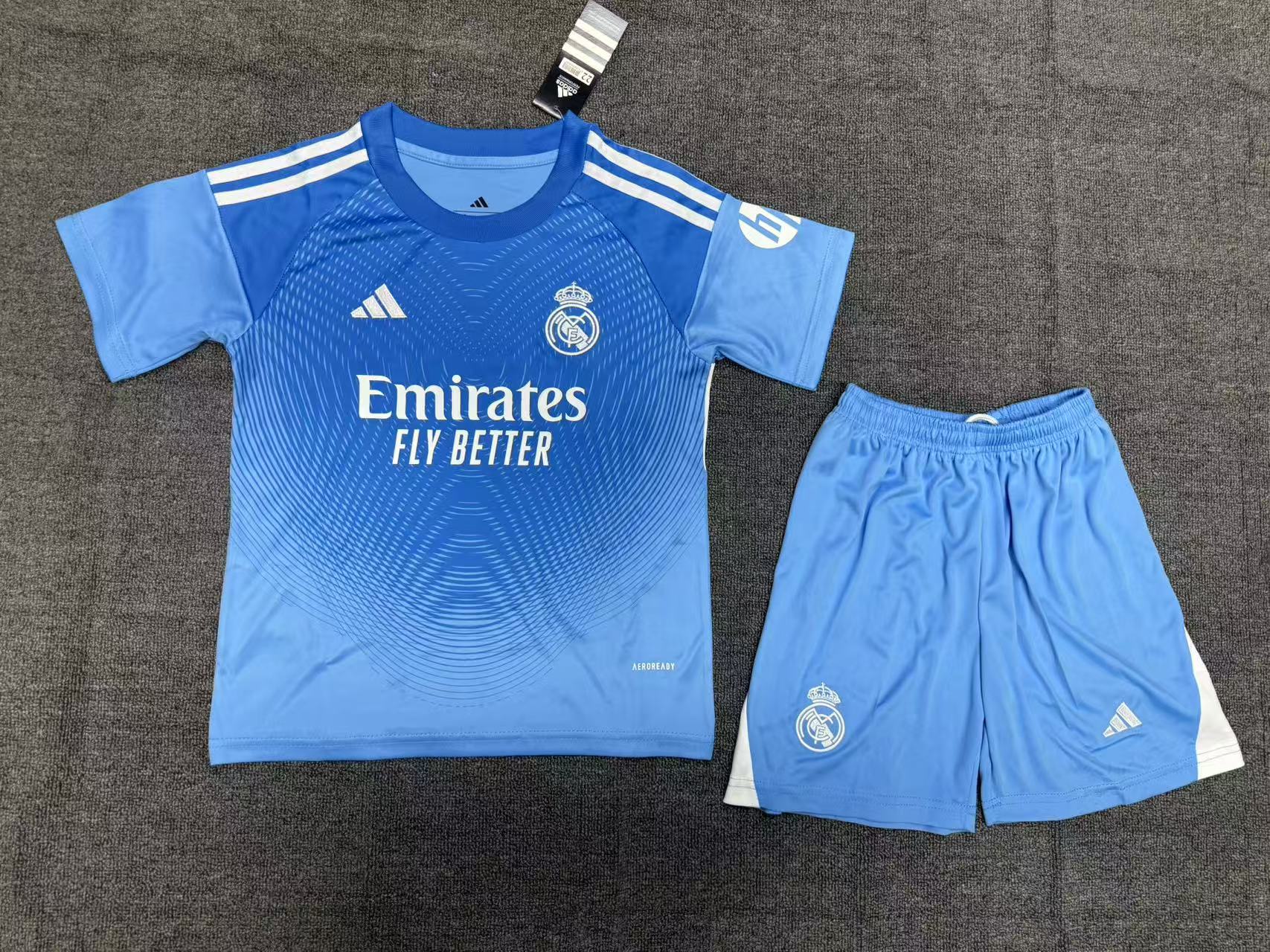 REAL MADRID GOALKEEPER KIT II 25/26 (KIDS' VERSION)