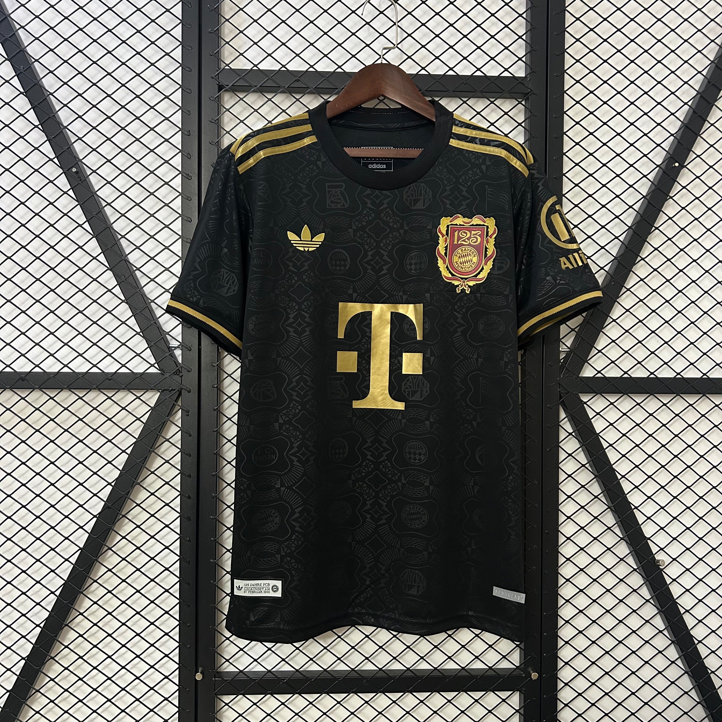 CAMISETA BAYERN MUNICH ll 125 ANIVERSARIO (VERSION HINCHA)