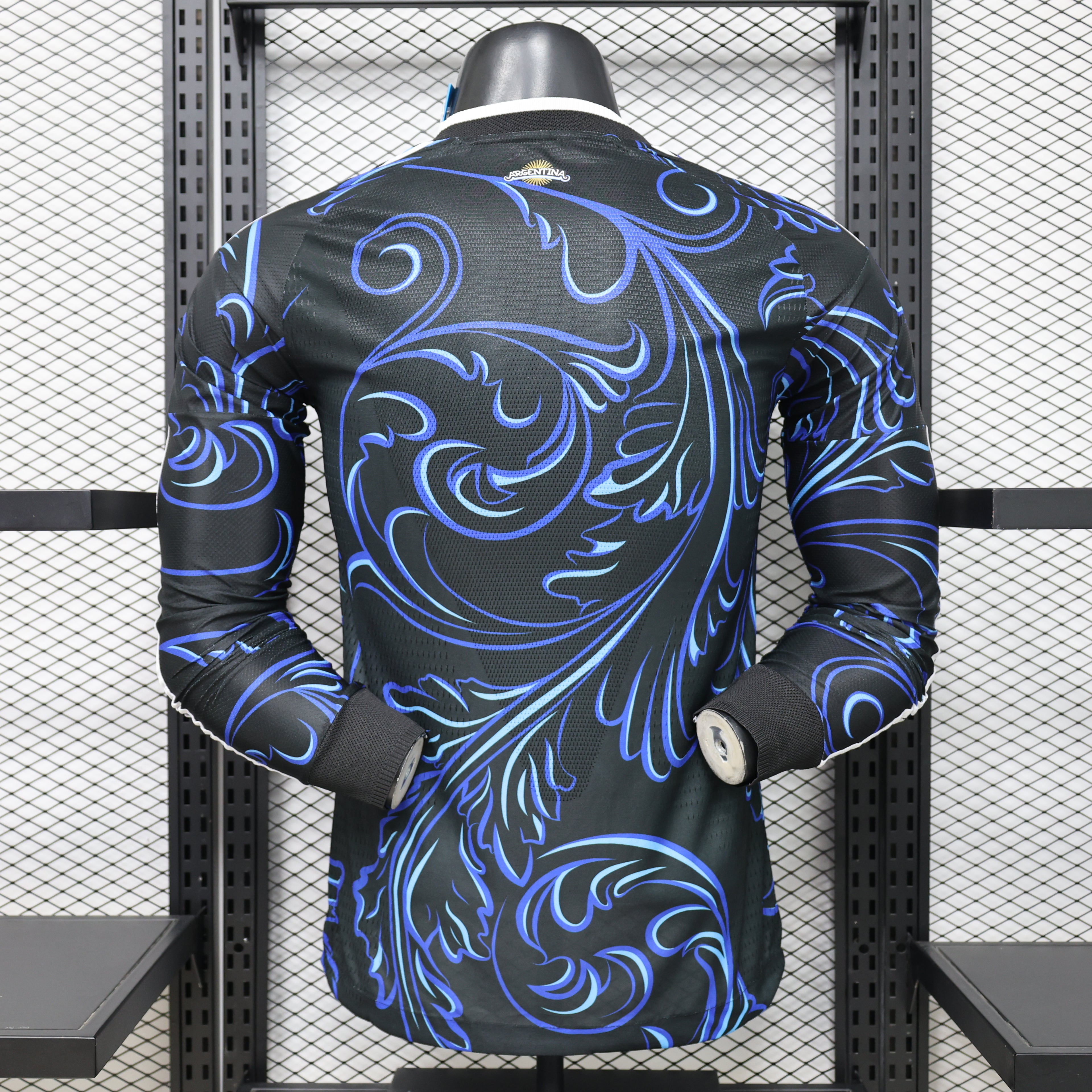 ARGENTINA LONG-SLEEVED JERSEY 2026 WORLD CUP (PLAYER VERSION)
