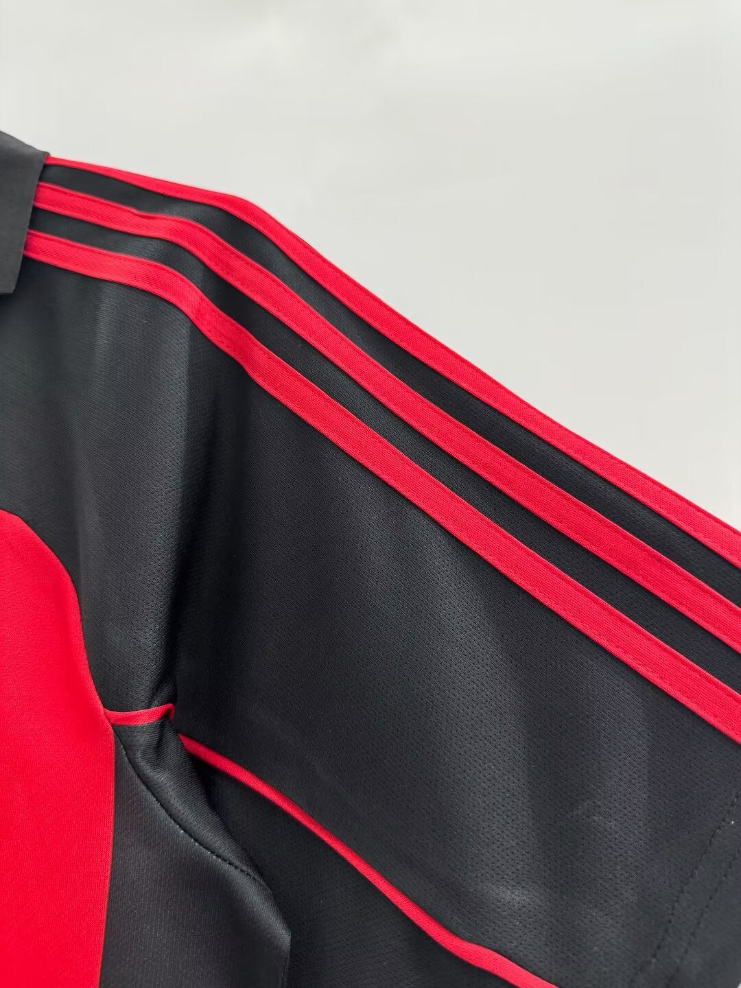 CAMISETA RETRO AC MILAN ll 2000/02