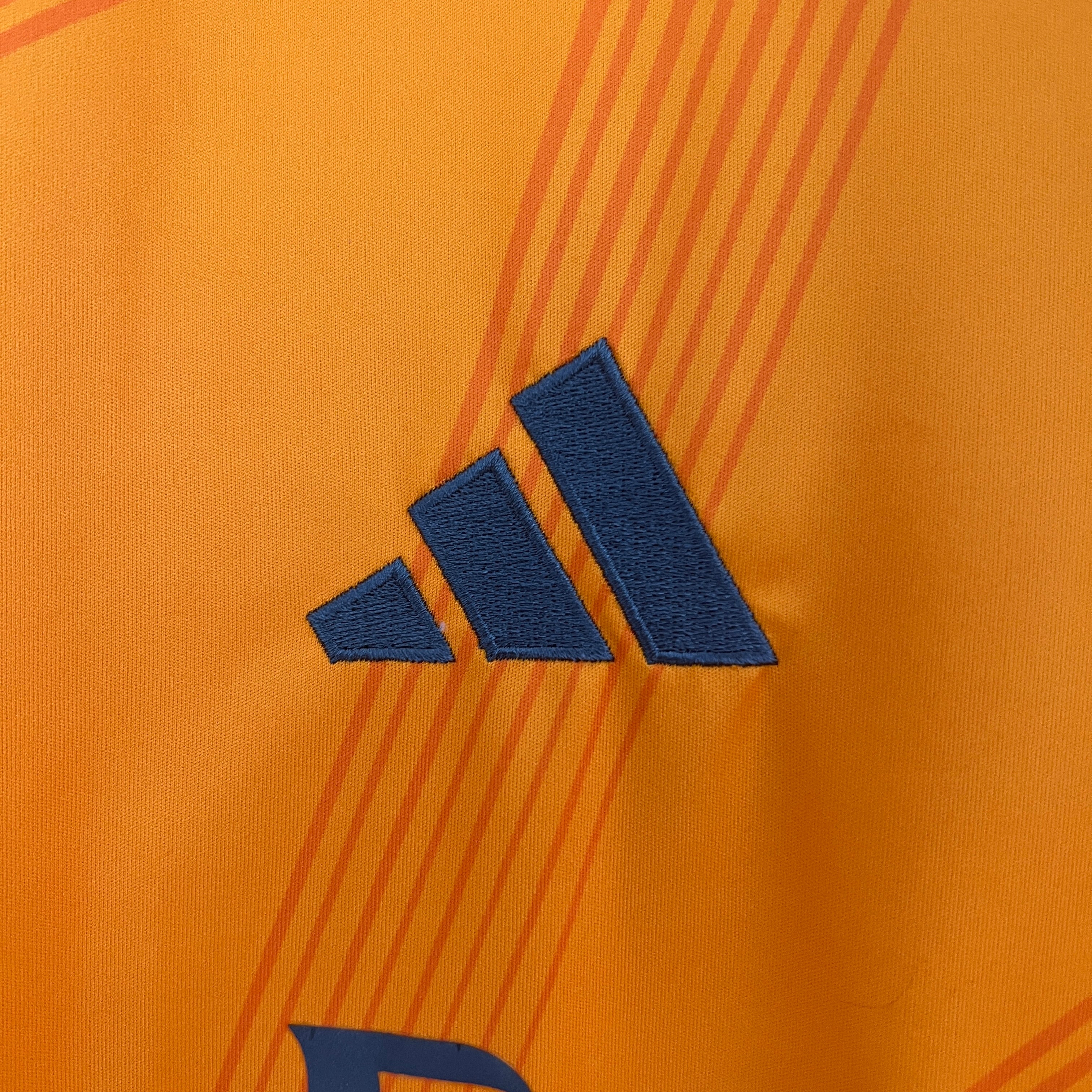 REAL MADRID AWAY JERSEY 24/25 (FAN VERSION)