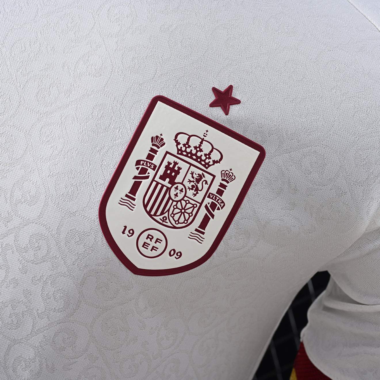 CAMISETA ESPAÑA ll 2026 HOMBRE (VERSION JUGADOR)