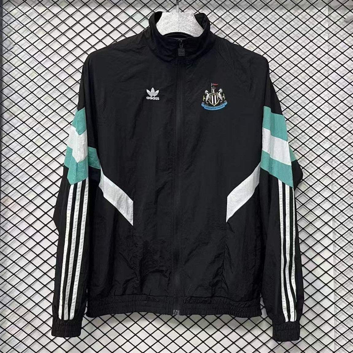 CAMPERA NEW CASTLE