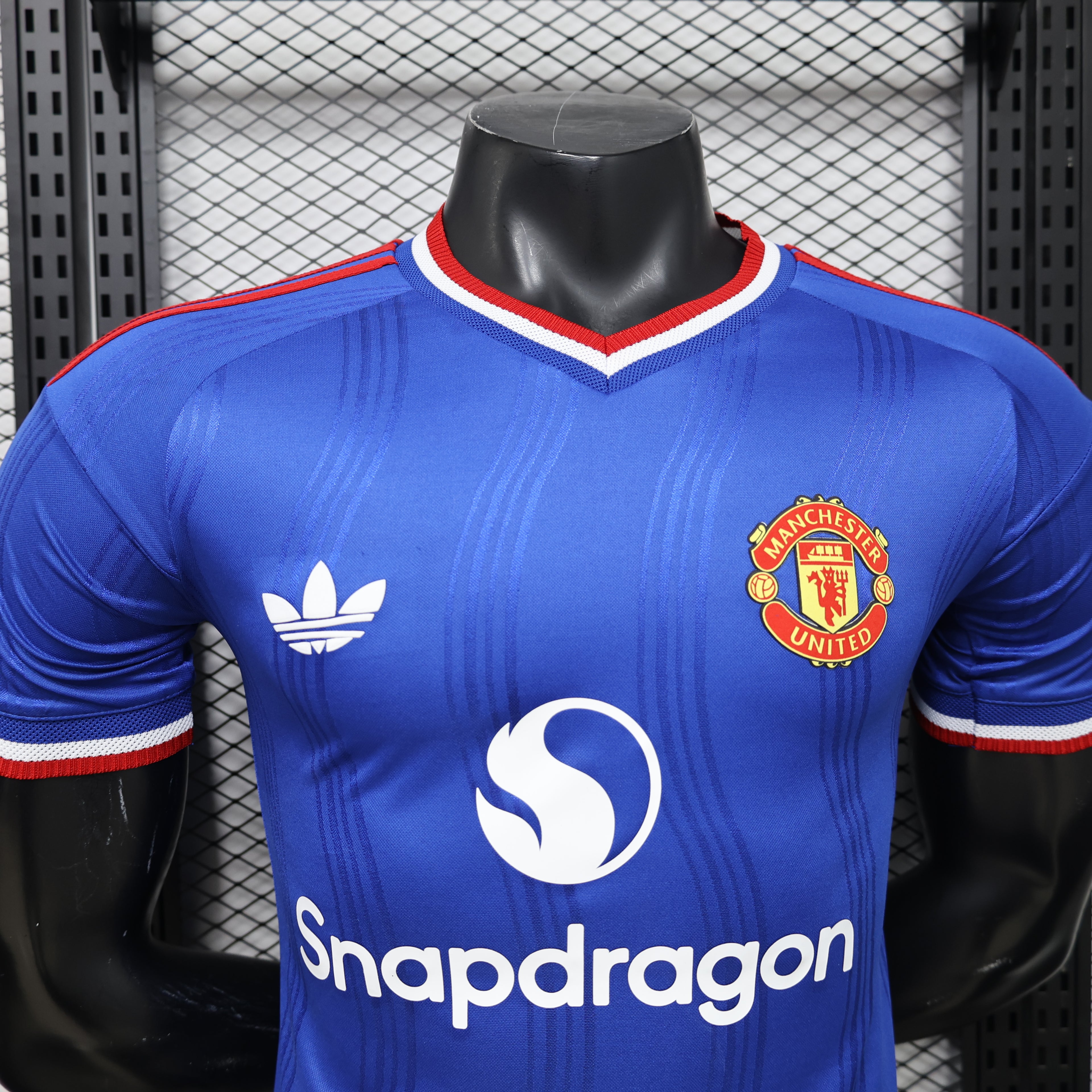 CAMISETA MANCHESTER UNITED ll 26/27 (VERSION JUGADOR)