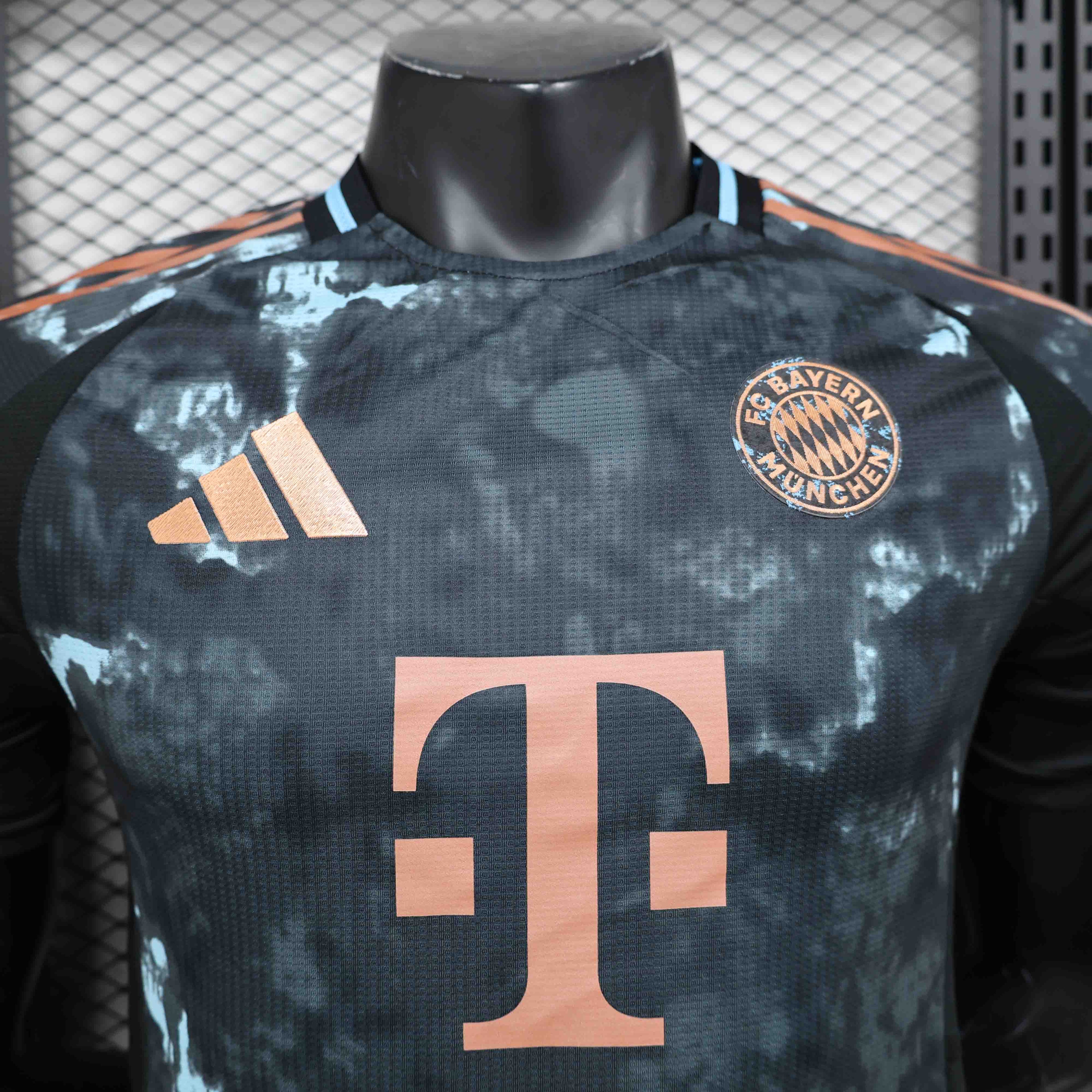 CAMISETA BAYERN MUNICH ll 24/25 (VERSION JUGADOR)