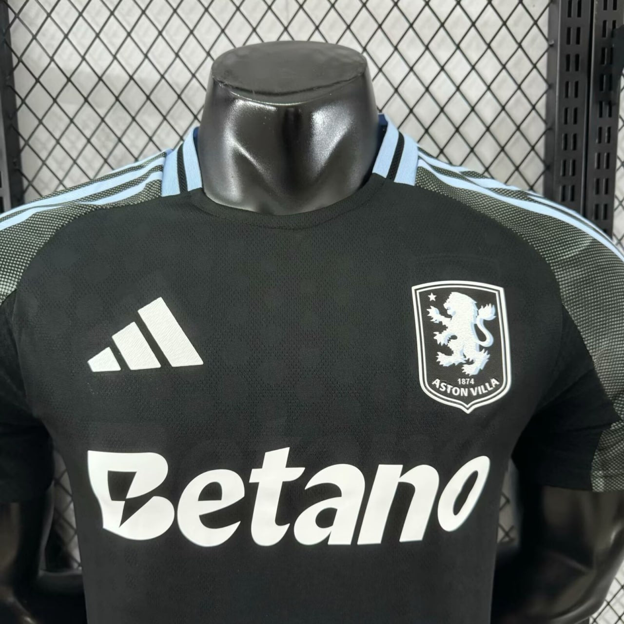 CAMISETA ASTON VILLA ll 25/26 (VERSION HINCHA)
