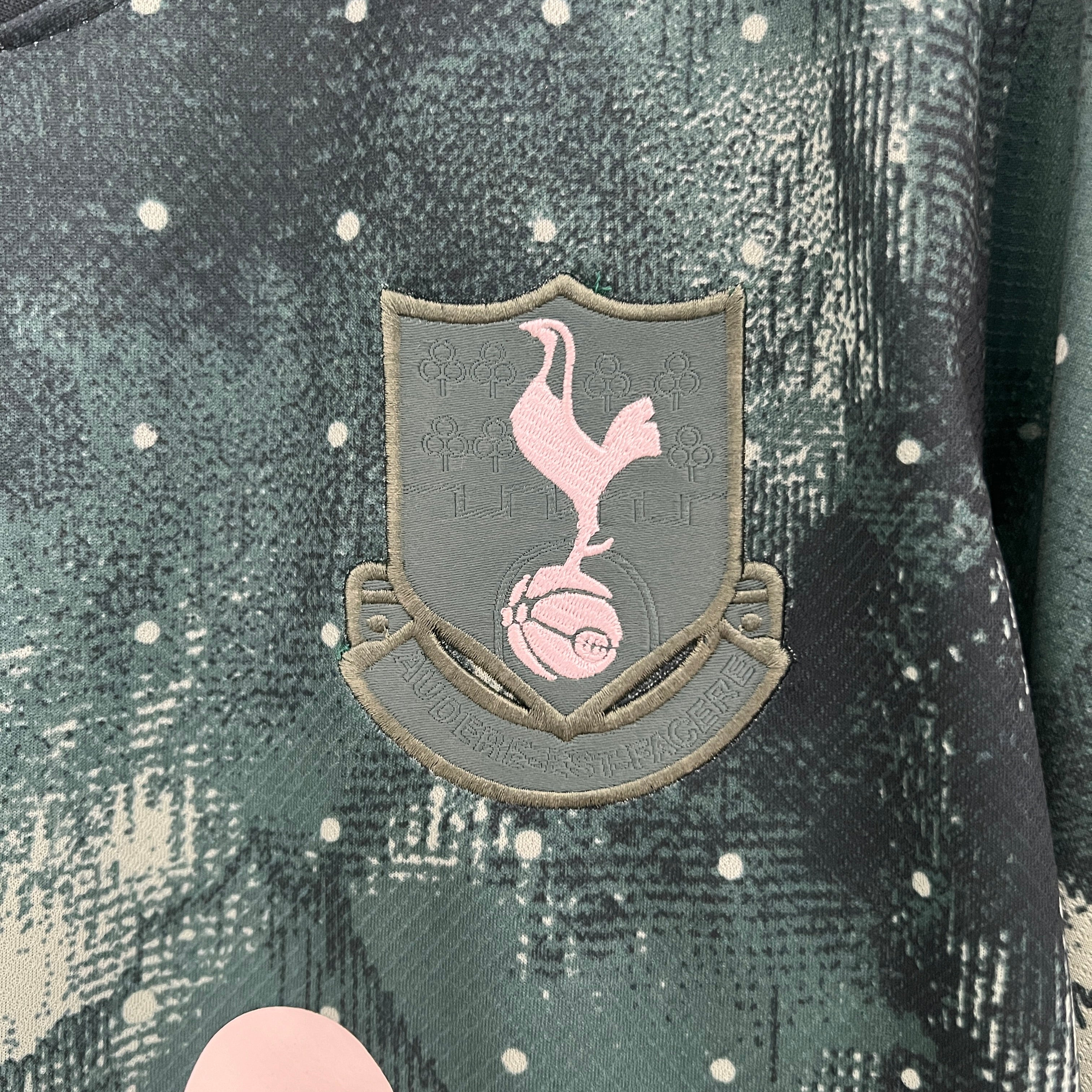 TOTTENHAM ll 24/25 (VERSION HINCHA)