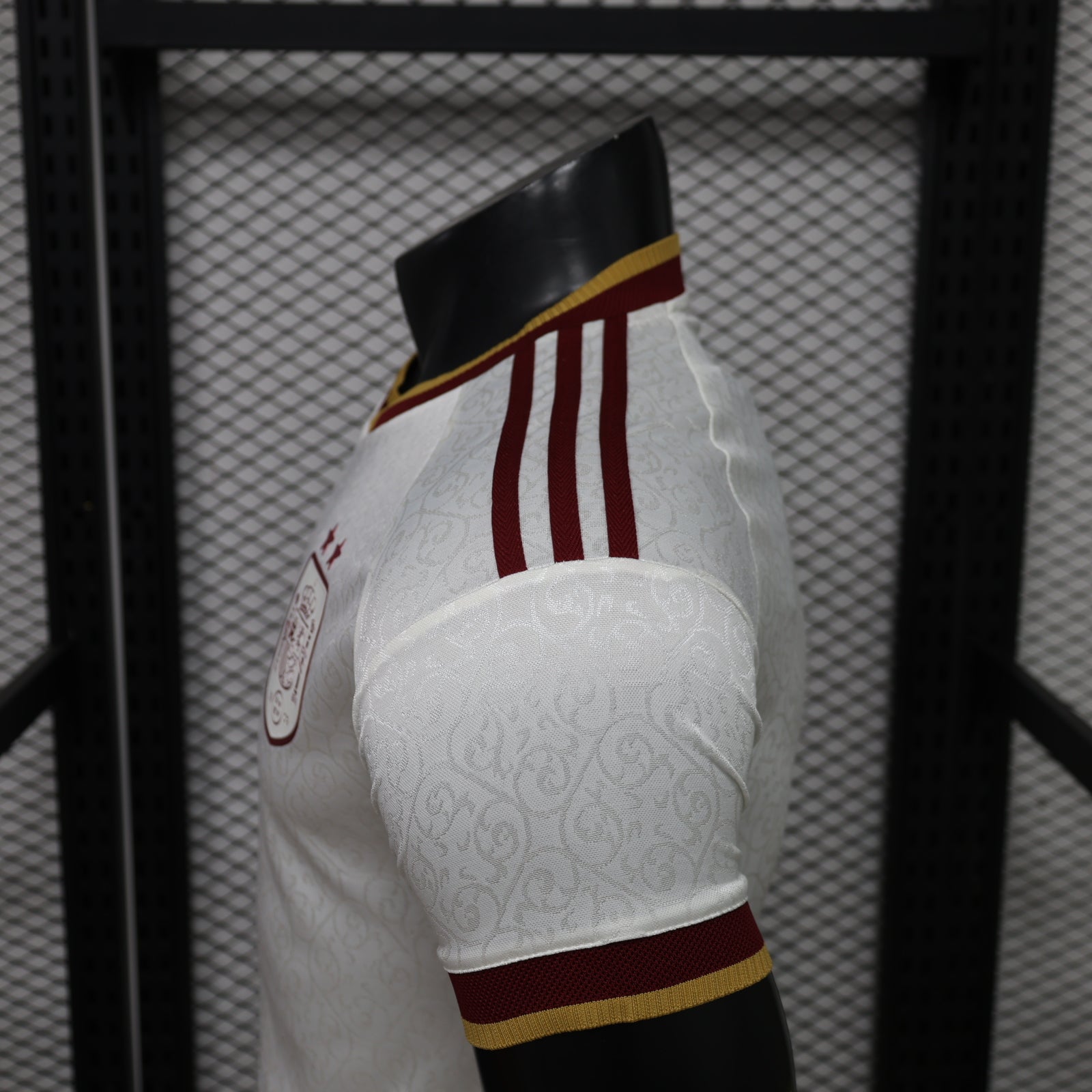 CAMISETA ESPAÑA CAMPEON DEL MUNDO CON PARCHE 2026  (VERSION JUGADOR)