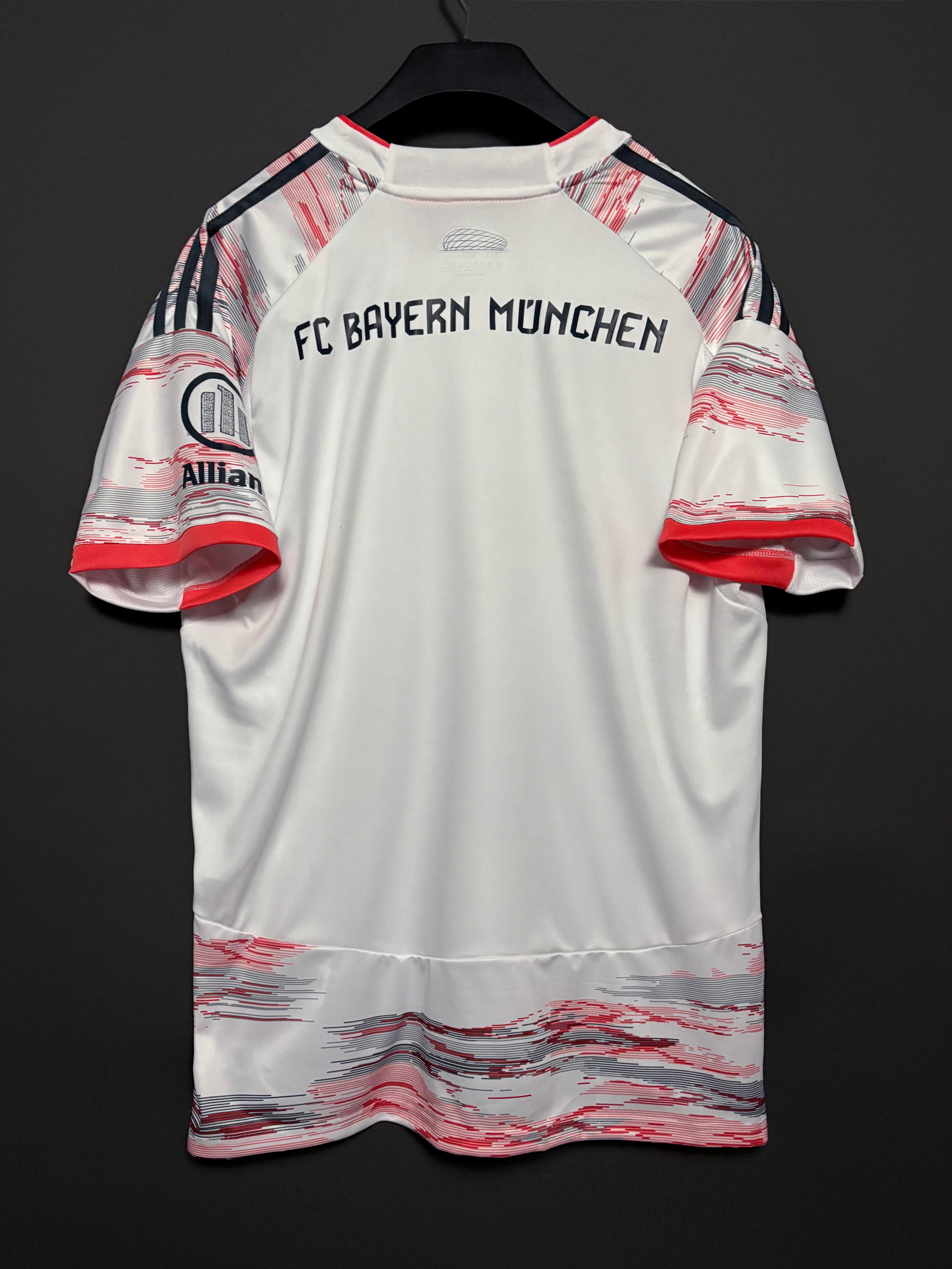 CAMISETA BAYERN MUNICH ll  (VERSION HINCHA Y MUJER)