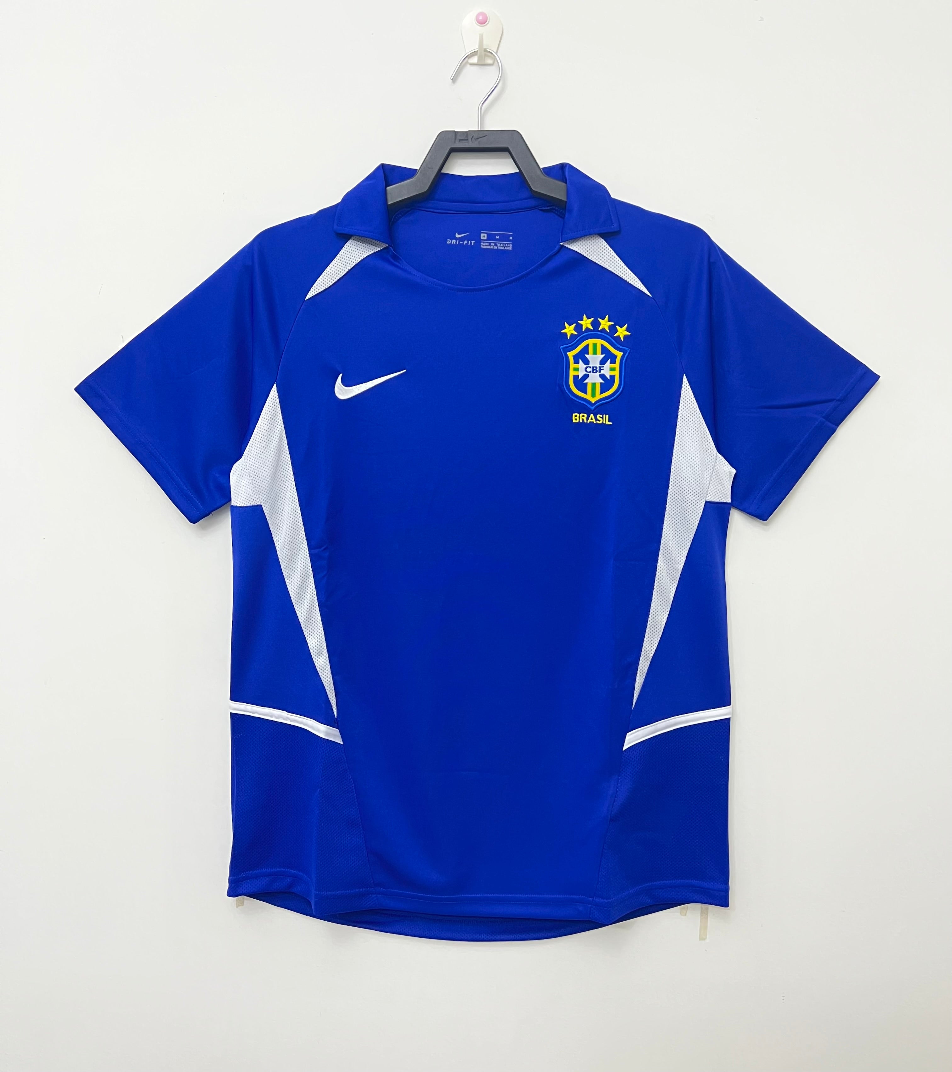 CAMISETA RETRO BRASIL ll 2002