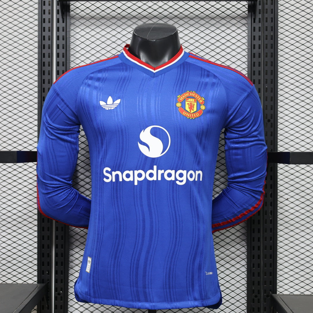 CAMISETA MANCHESTER UNITED MANGA LARGA ll 26/27 (VERSION JUGADOR)