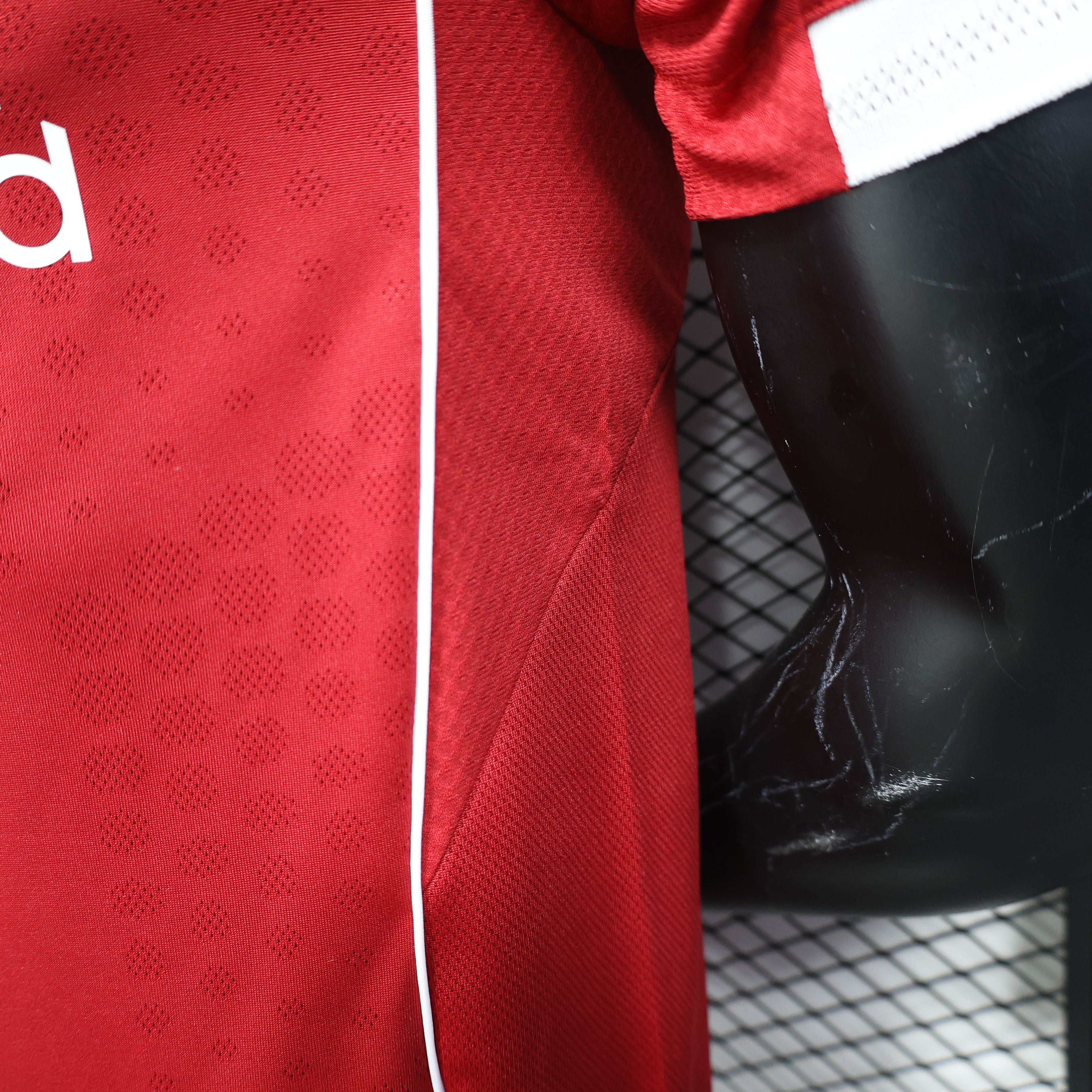 LIVERPOOL AWAY JERSEY 25/26 (PLAYER VERSION)