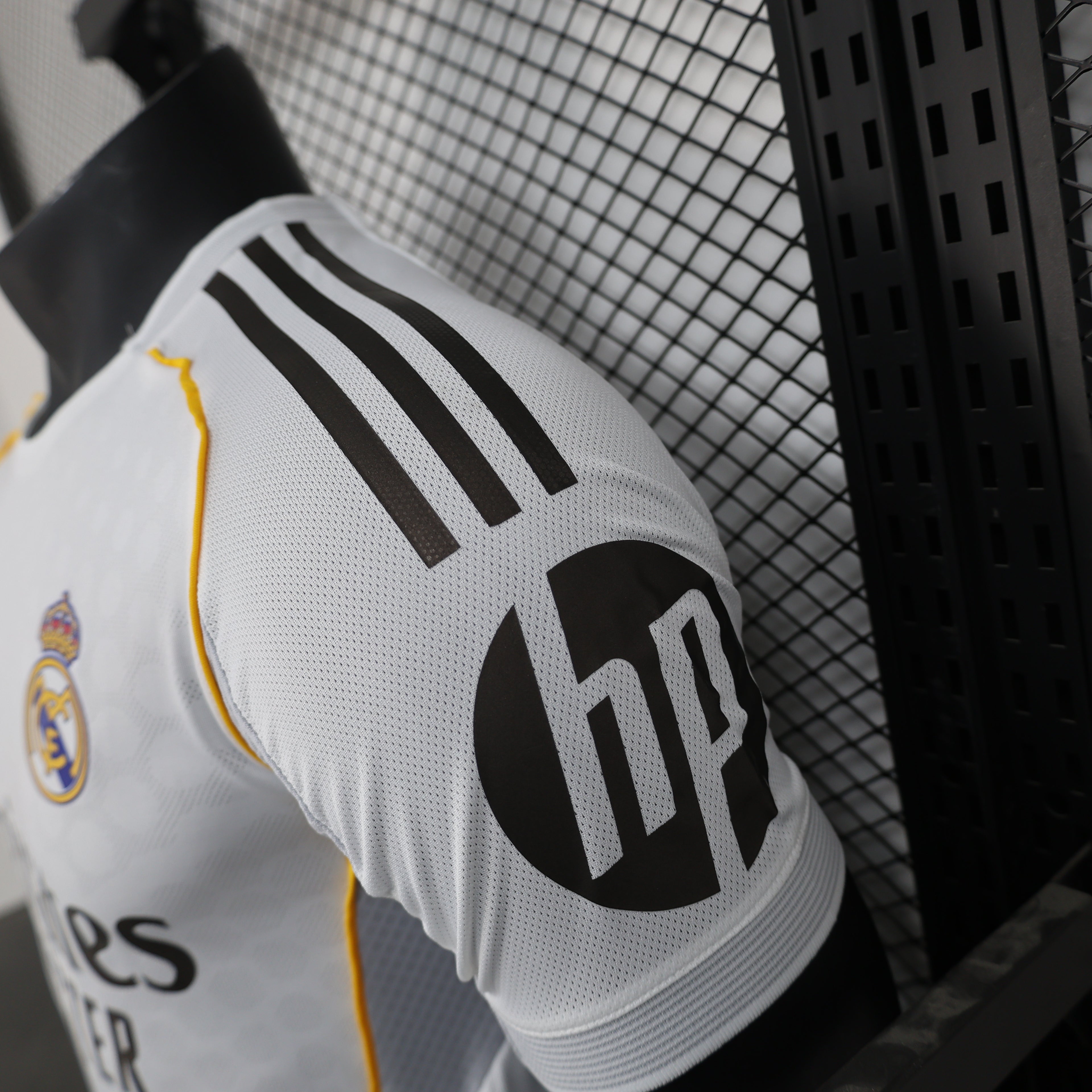 REAL MADRID AWAY JERSEY 25/26 (PLAYER VERSION)