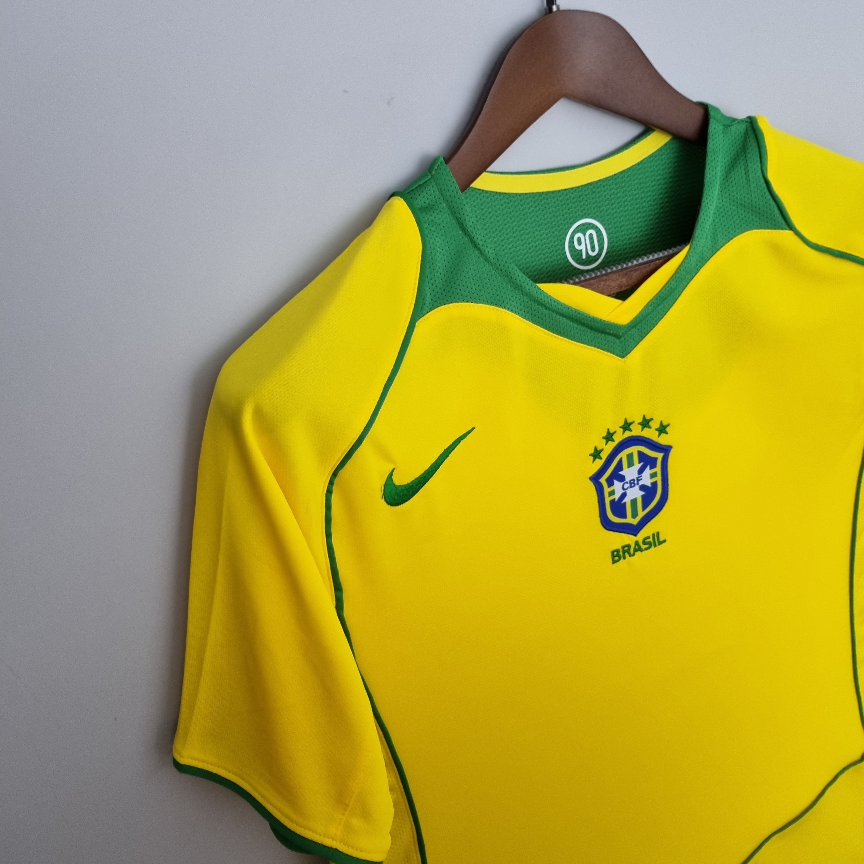 CAMISETA RETRO BRASIL ll 2004