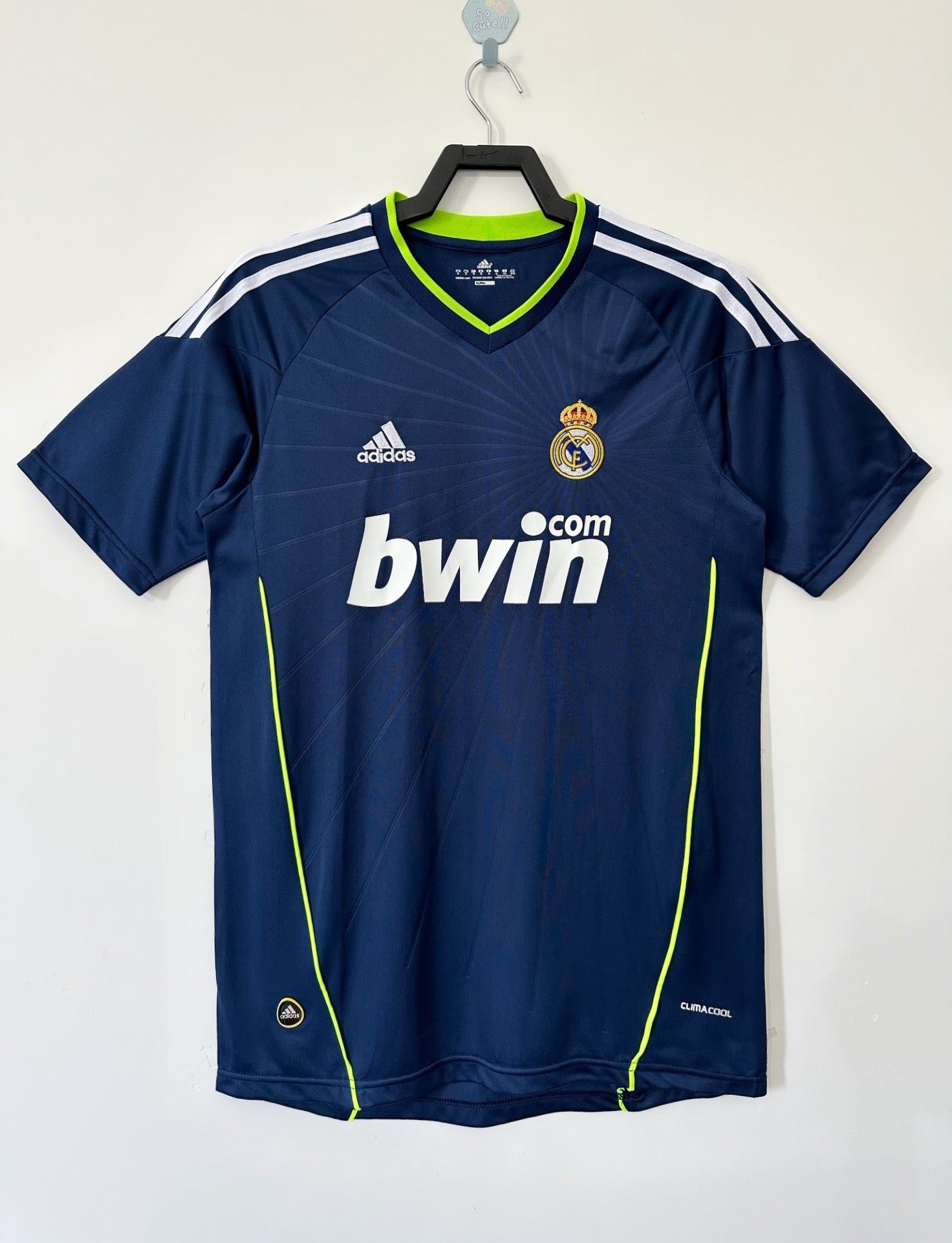REAL MADRID RETRO AWAY JERSEY 2010/11