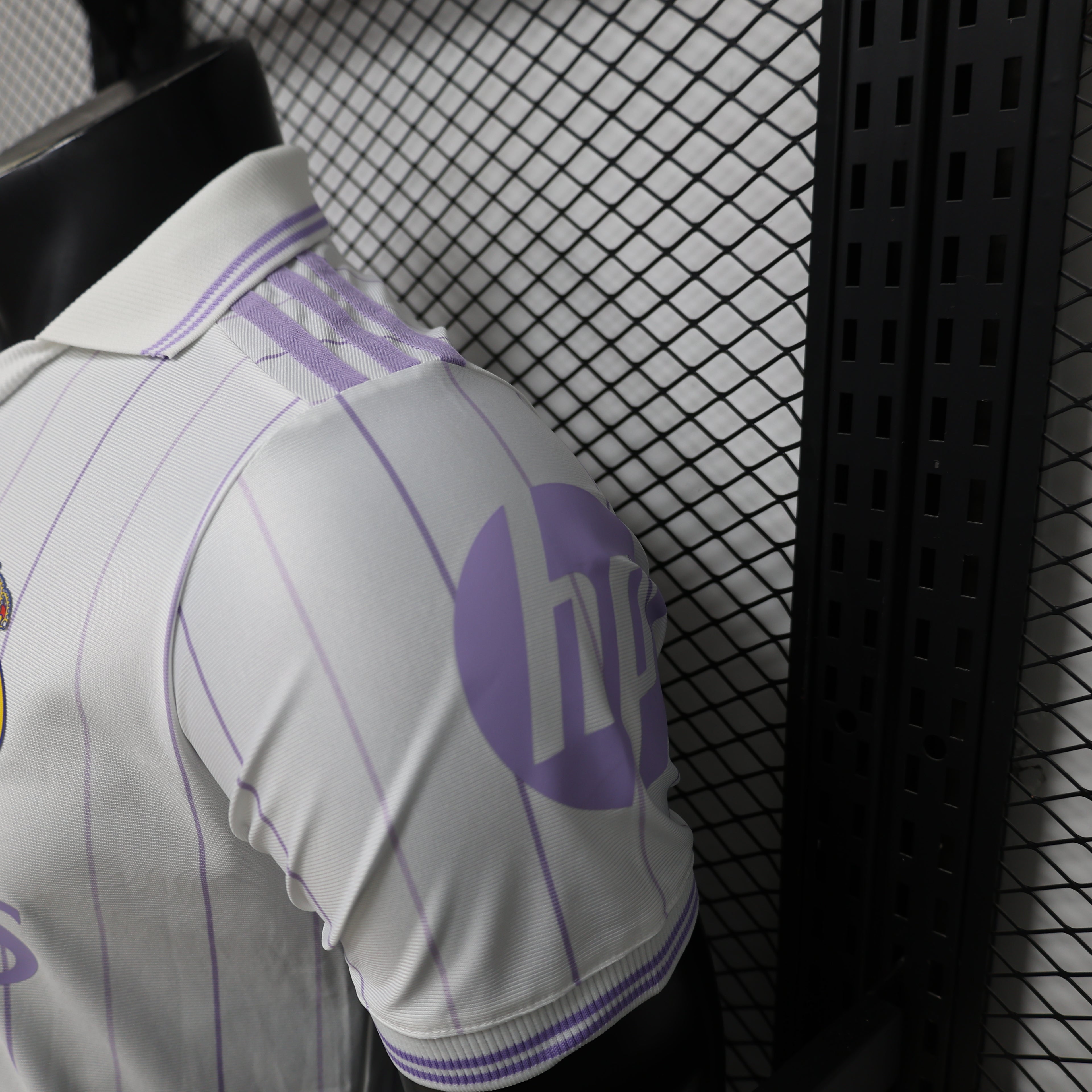 CAMISETA REAL MADRID EDICION ESPECIAL ll  (VERSION JUGADOR)