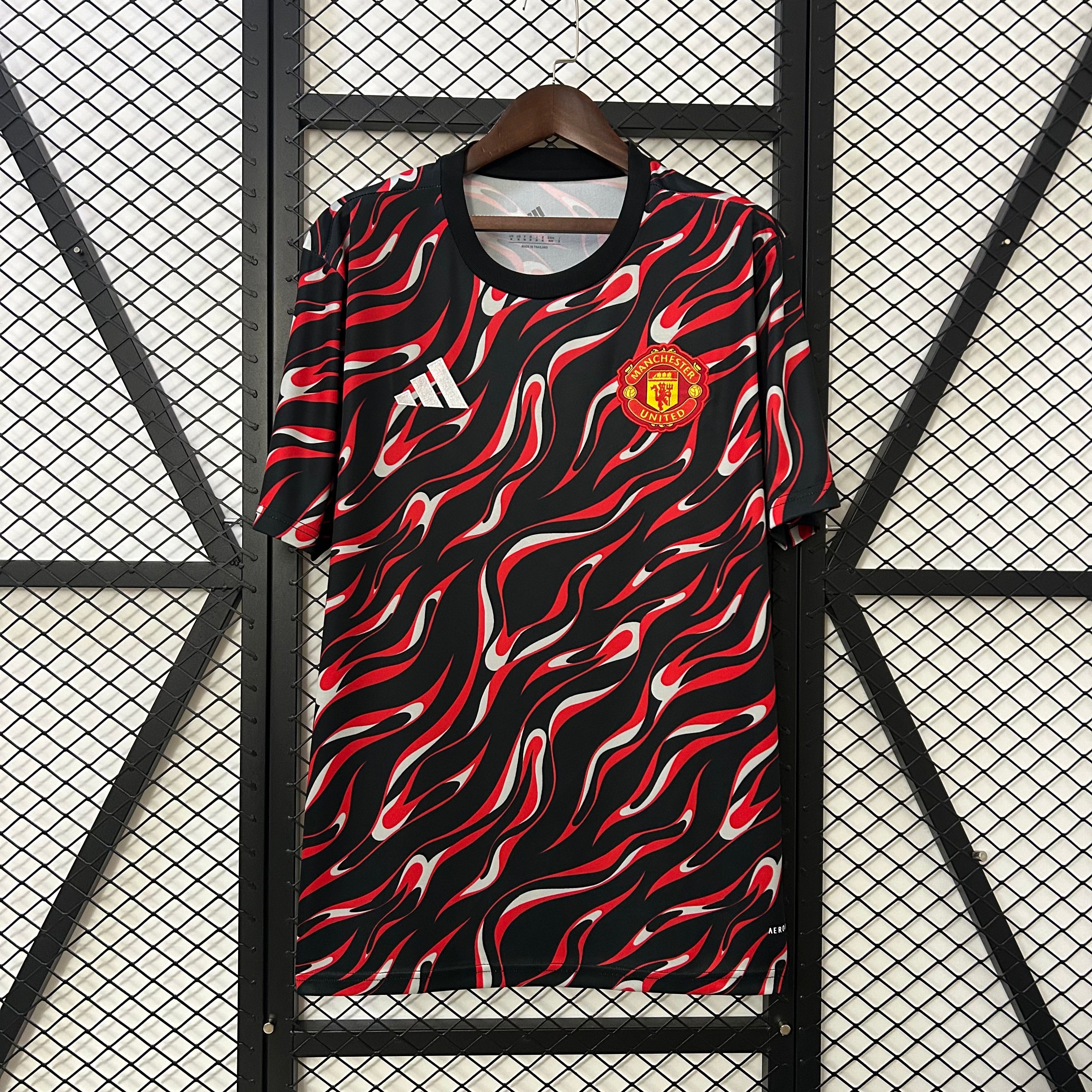 MANCHESTER UNITED ll 25/26 (VERSION HINCHA)