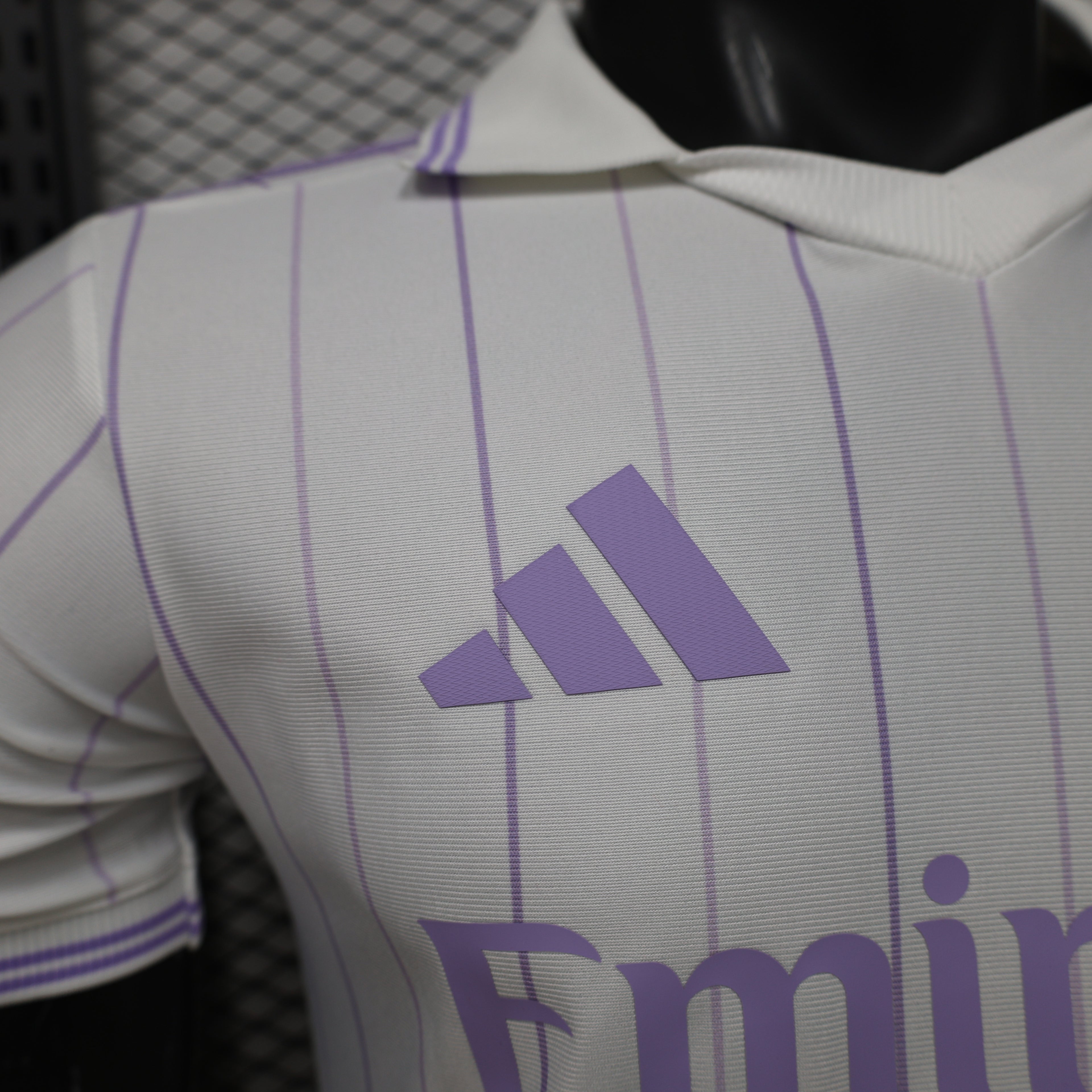 CAMISETA REAL MADRID EDICION ESPECIAL ll  (VERSION JUGADOR)