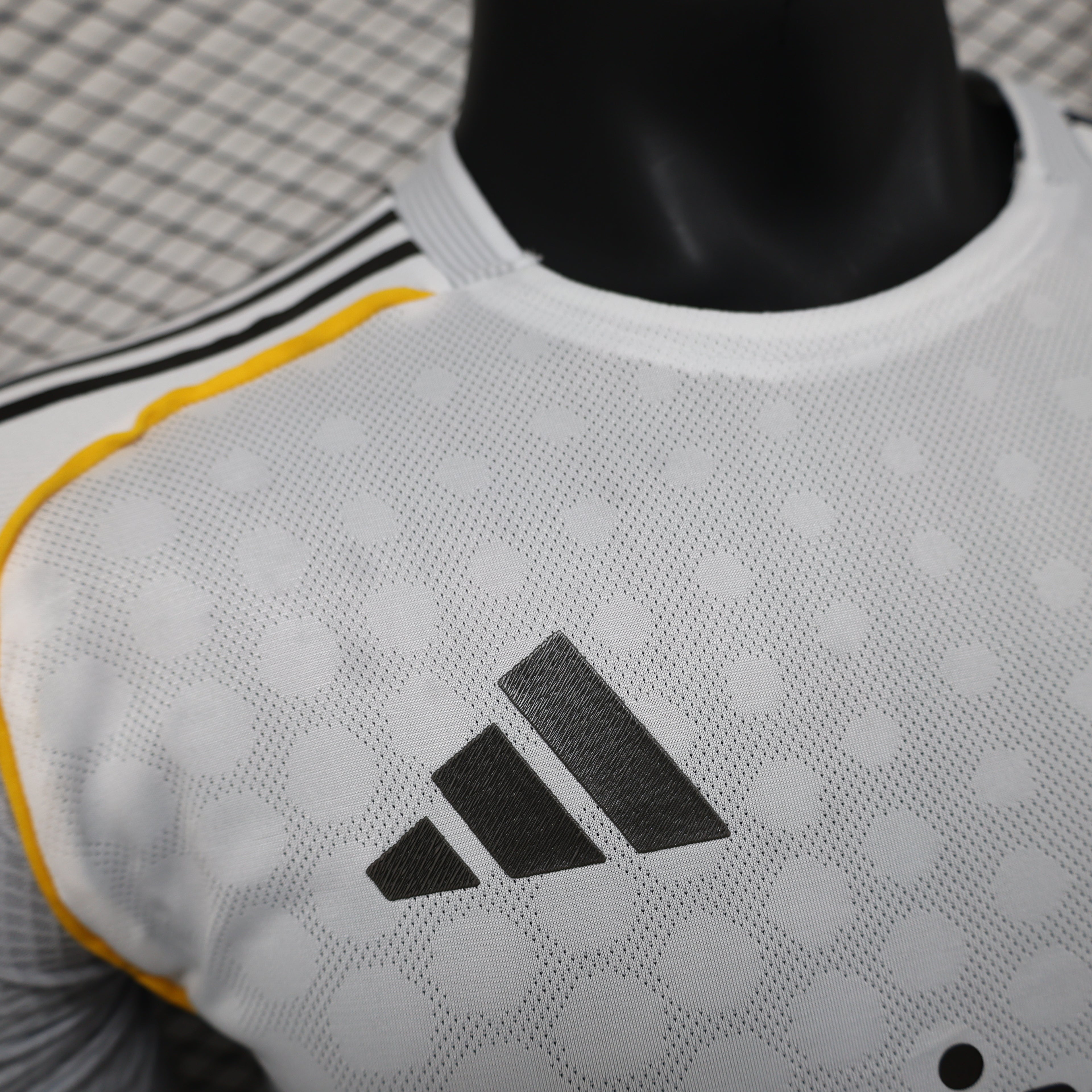REAL MADRID AWAY JERSEY 25/26 (PLAYER VERSION)