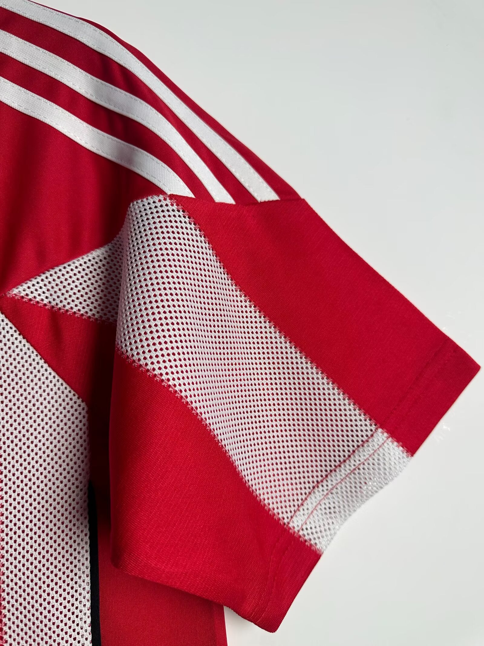 CAMISETA BAYERN MUNICH RETRO  ll 2010/2011