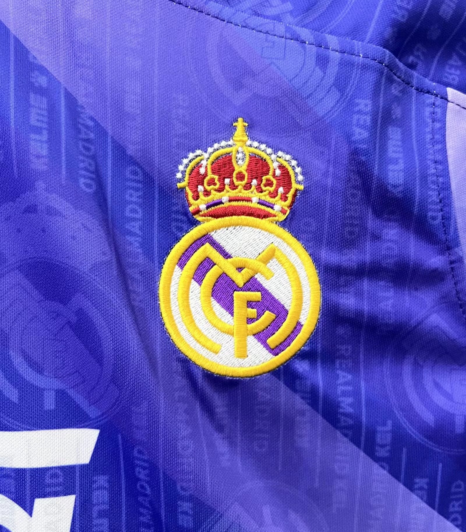 REAL MADRID RETRO AWAY JERSEY 1996/97