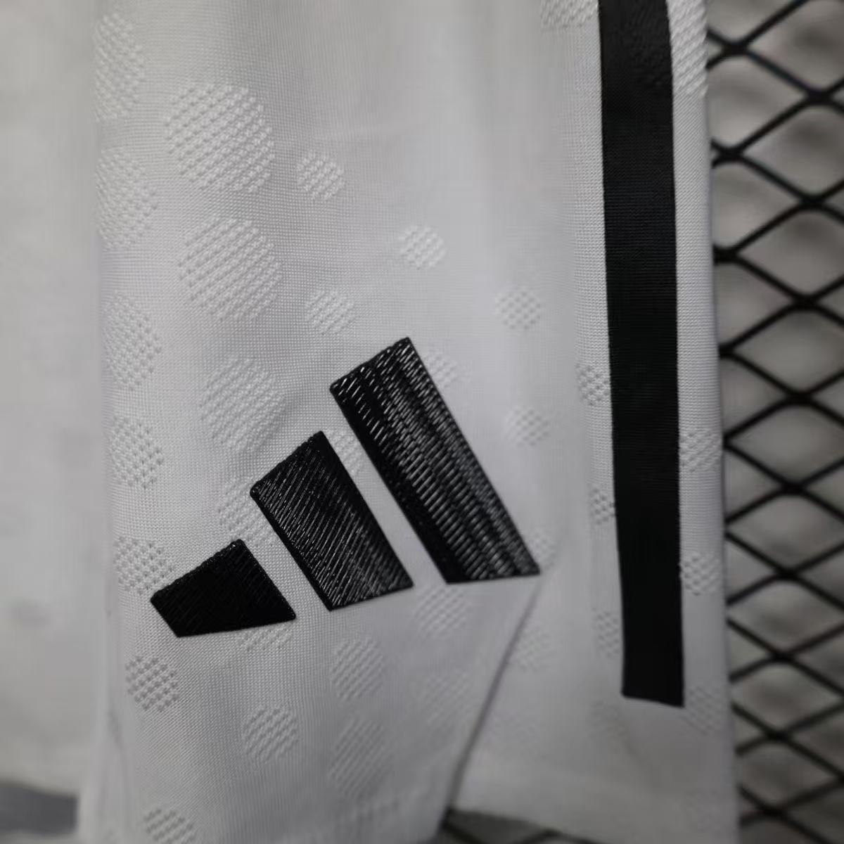 REAL MADRID SHORTS 25/26 (PLAYER VERSION)
