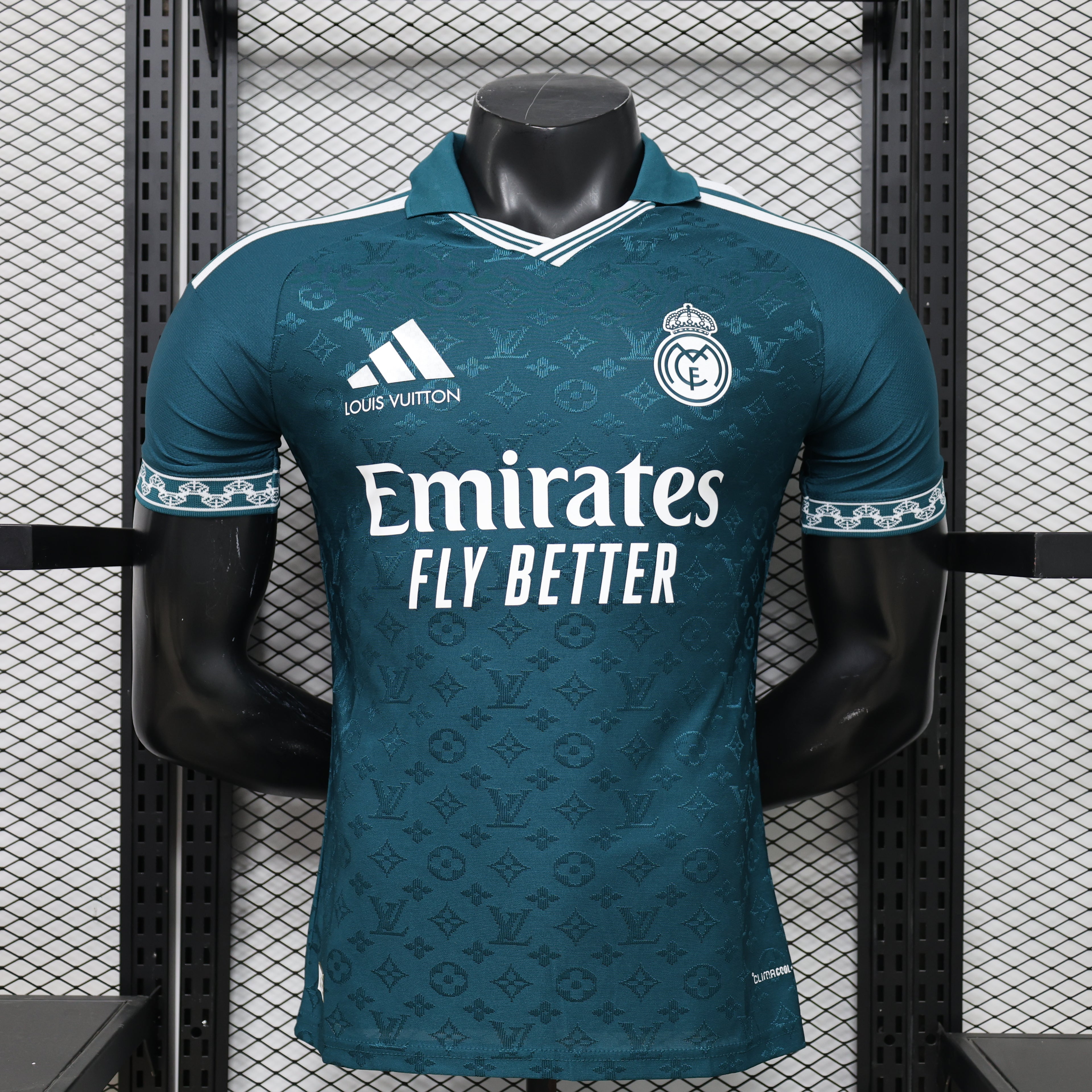 CAMISETA REAL MADRID EDICION ESPECIAL ll  (VERSION JUGADOR)