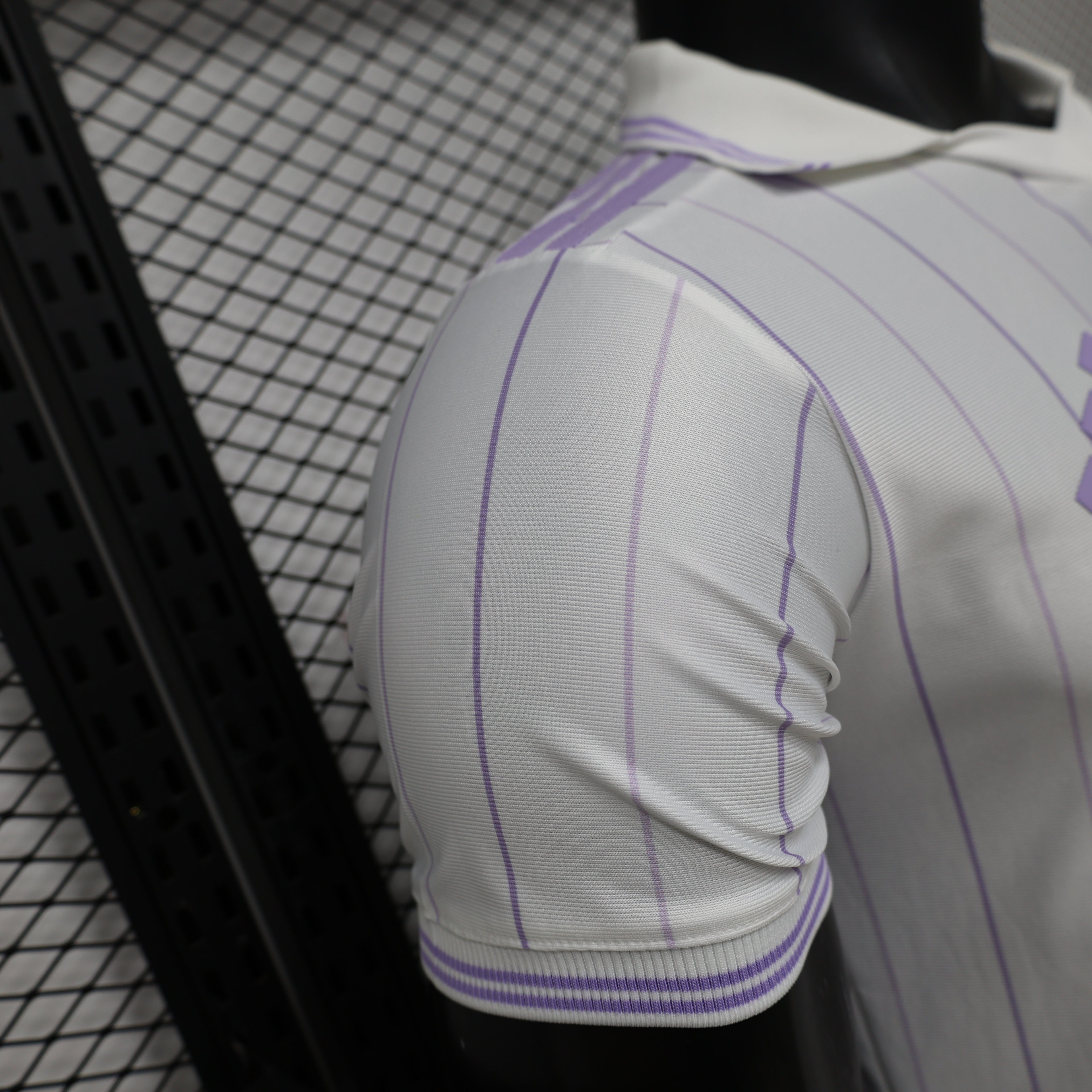 CAMISETA REAL MADRID EDICION ESPECIAL ll  (VERSION JUGADOR)