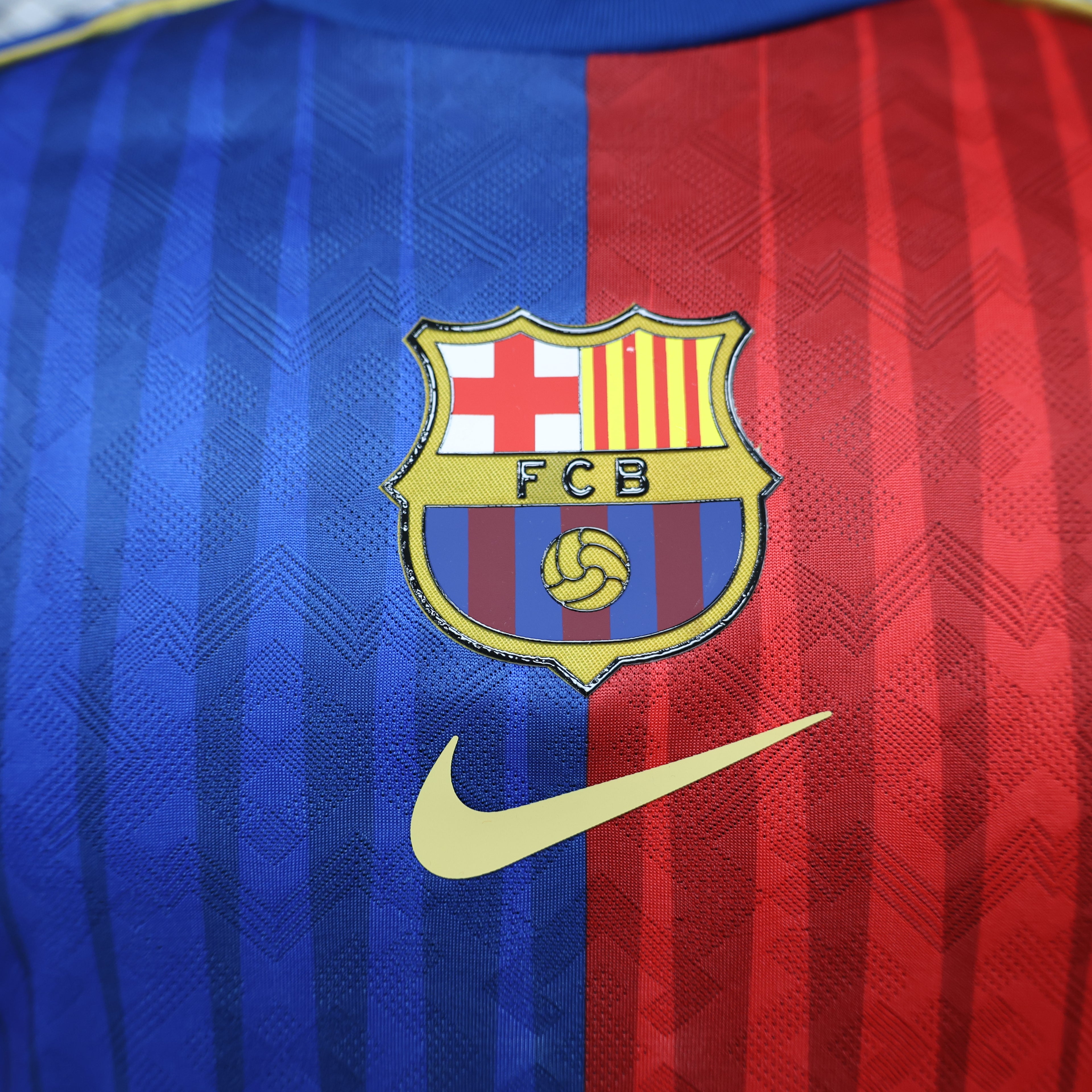 CAMISETA BARCELONA EDICION ESPECIAL ll  (VERSION JUGADOR)
