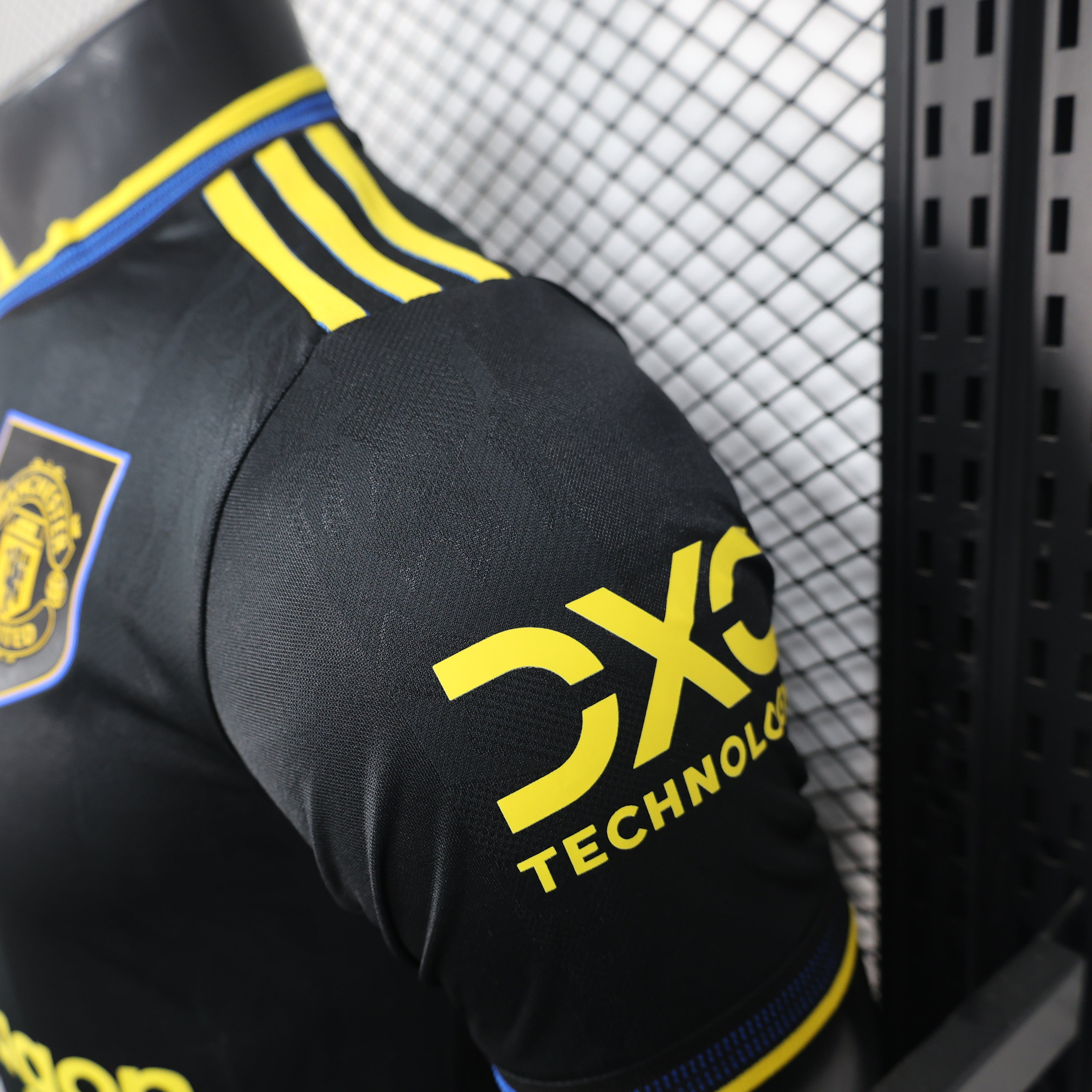 MANCHESTER UNITED AWAY JERSEY 25/26 (PLAYER VERSION)