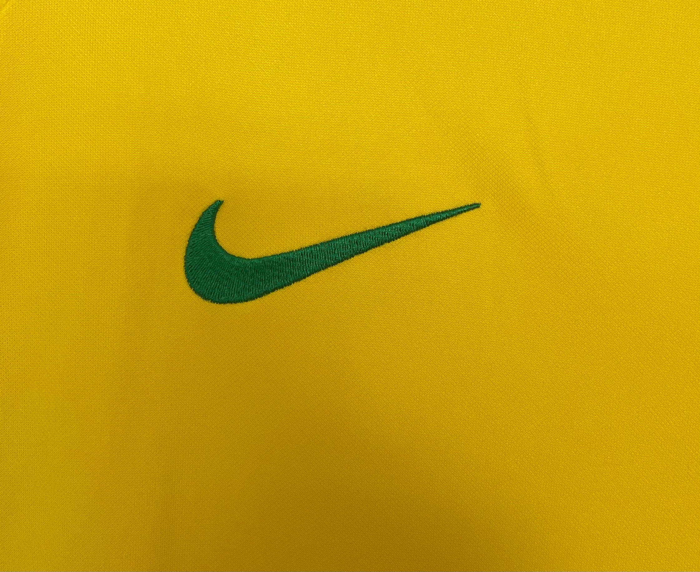 CAMISETA RETRO BRASIL MANGA LARGA ll 2002