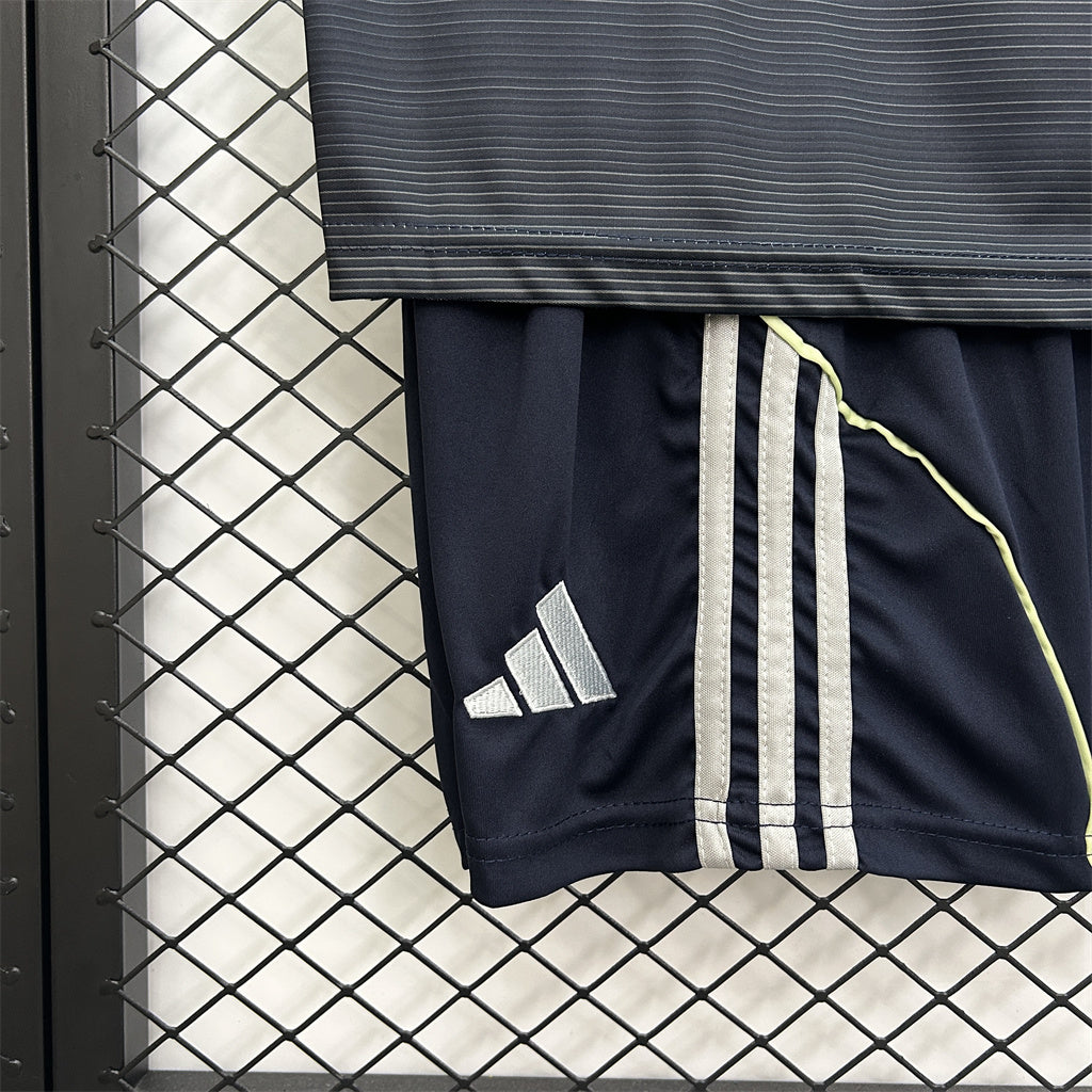 REAL MADRID KIT 25/26 (KIDS' VERSION)