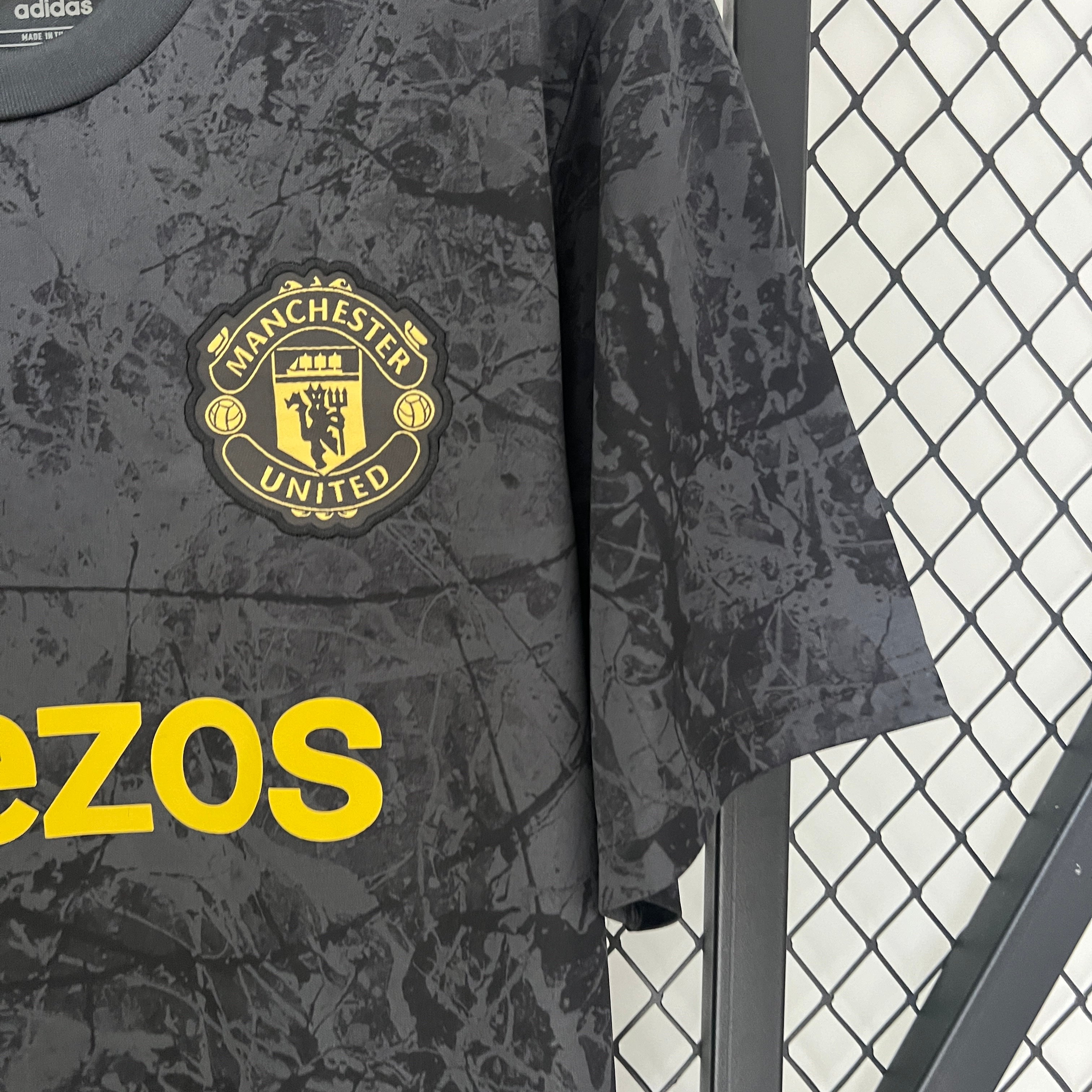 MANCHESTER UNITED ll 24/25 (VERSION HINCHA)