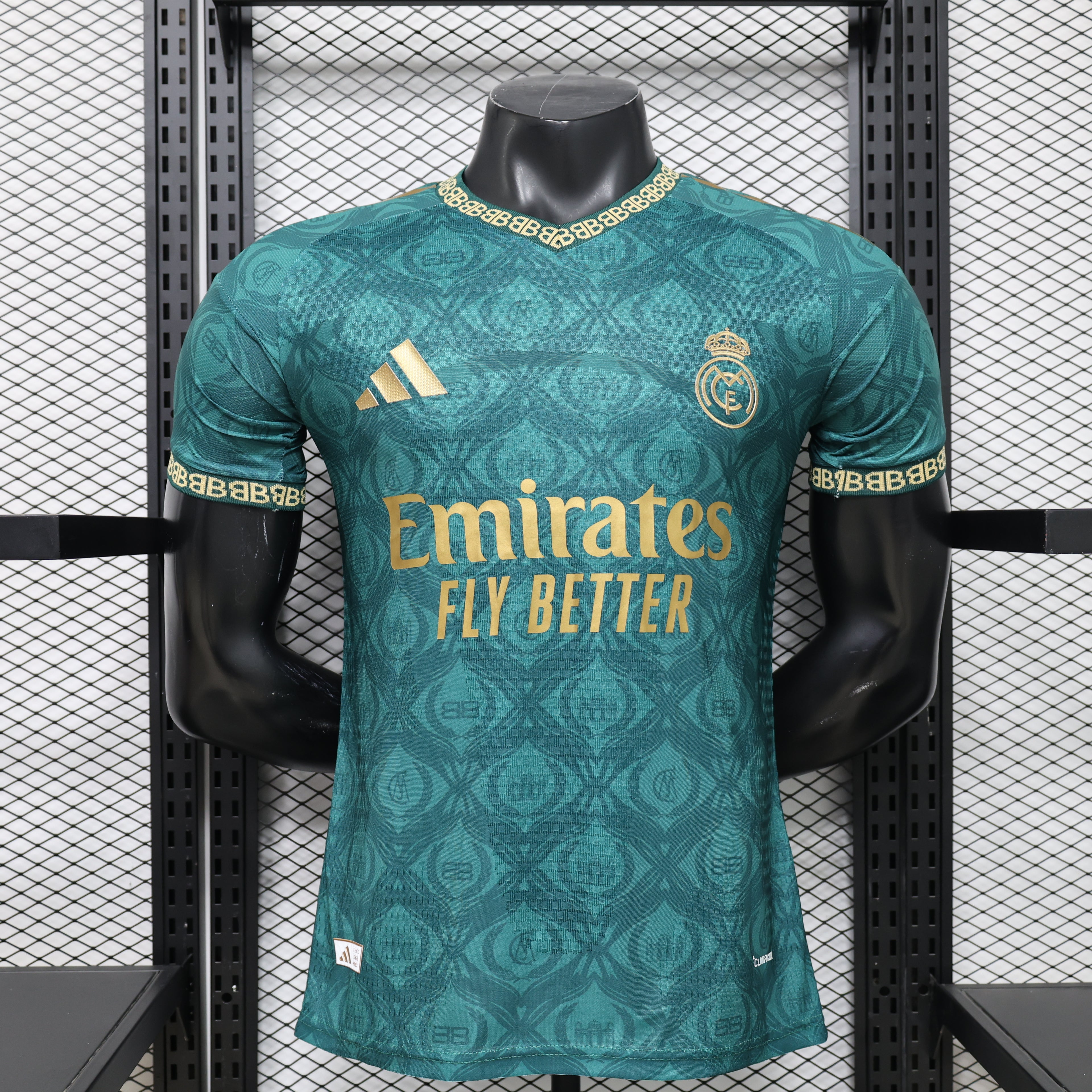 CAMISETA REAL MADRID EDICION ESPECIAL ll  (VERSION JUGADOR)