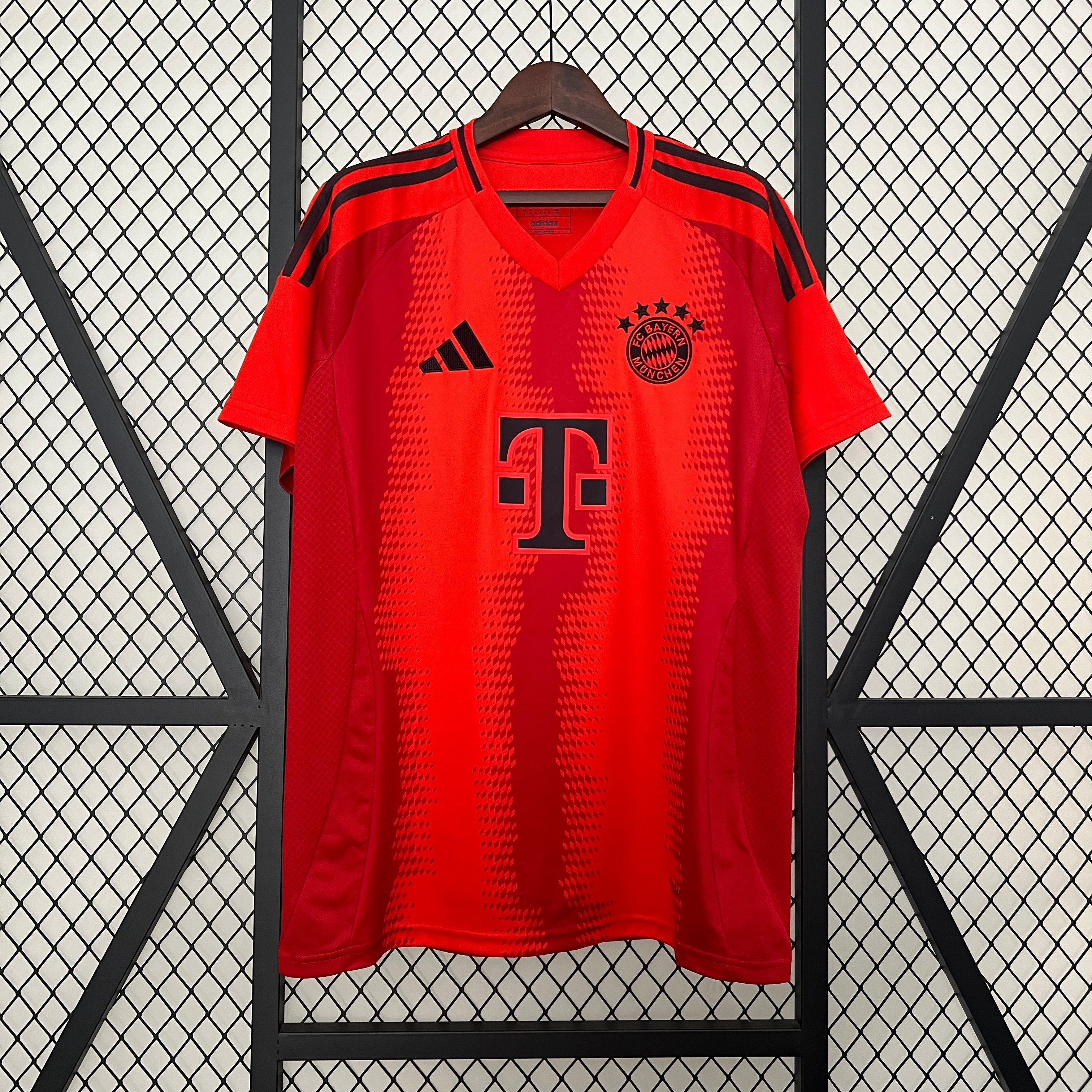 CAMISETA BAYERN MUNICH ll 24/25 (VERSION HINCHA)