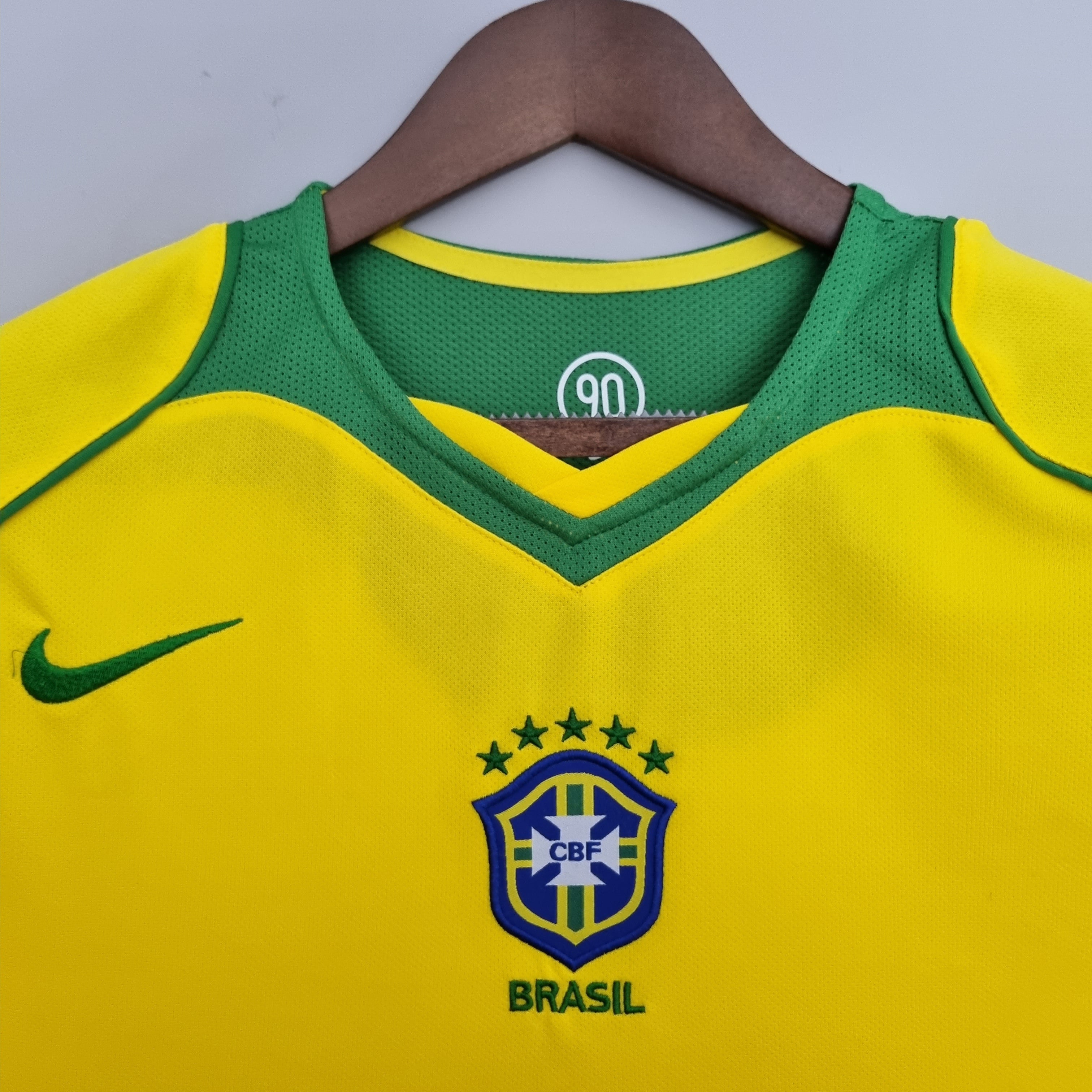 CAMISETA RETRO BRASIL ll 2004