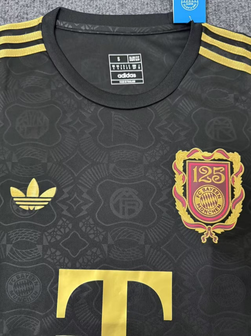 CAMISETA BAYERN MUNICH ll 125 ANIVERSARIO (VERSION HINCHA)