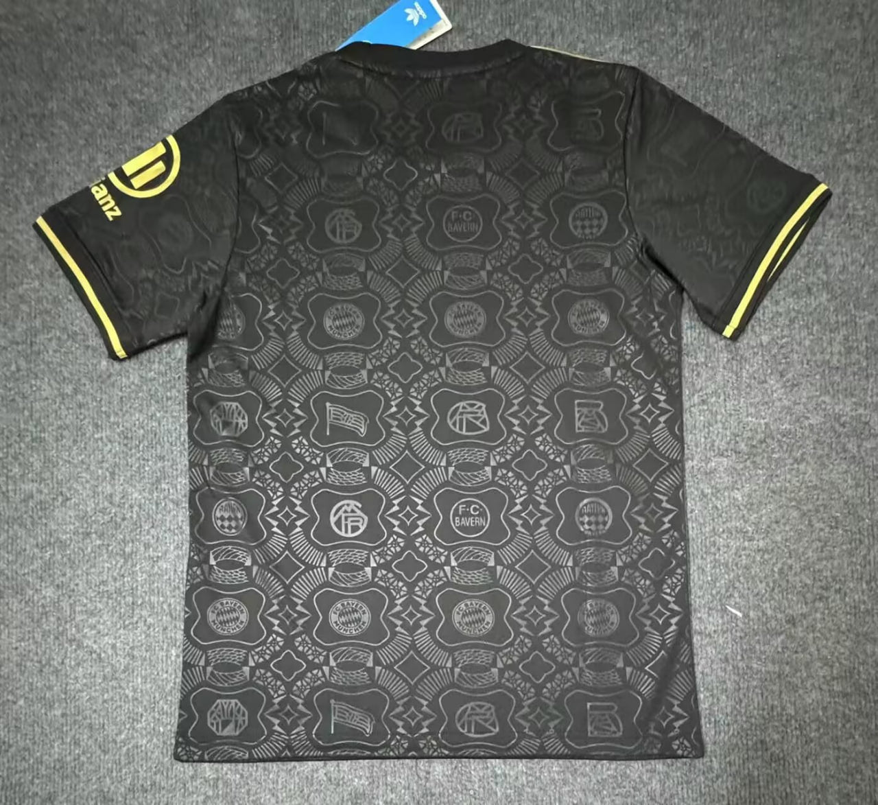 CAMISETA BAYERN MUNICH ll 125 ANIVERSARIO (VERSION HINCHA)