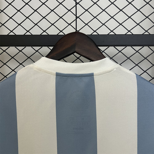 CAMISETA ARGENTINA ll 50 ANIVERSARIO (VERSION HINCHA)