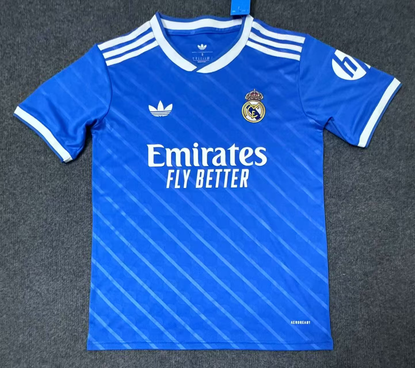 REAL MADRID AWAY JERSEY 25/26 (FAN VERSION)