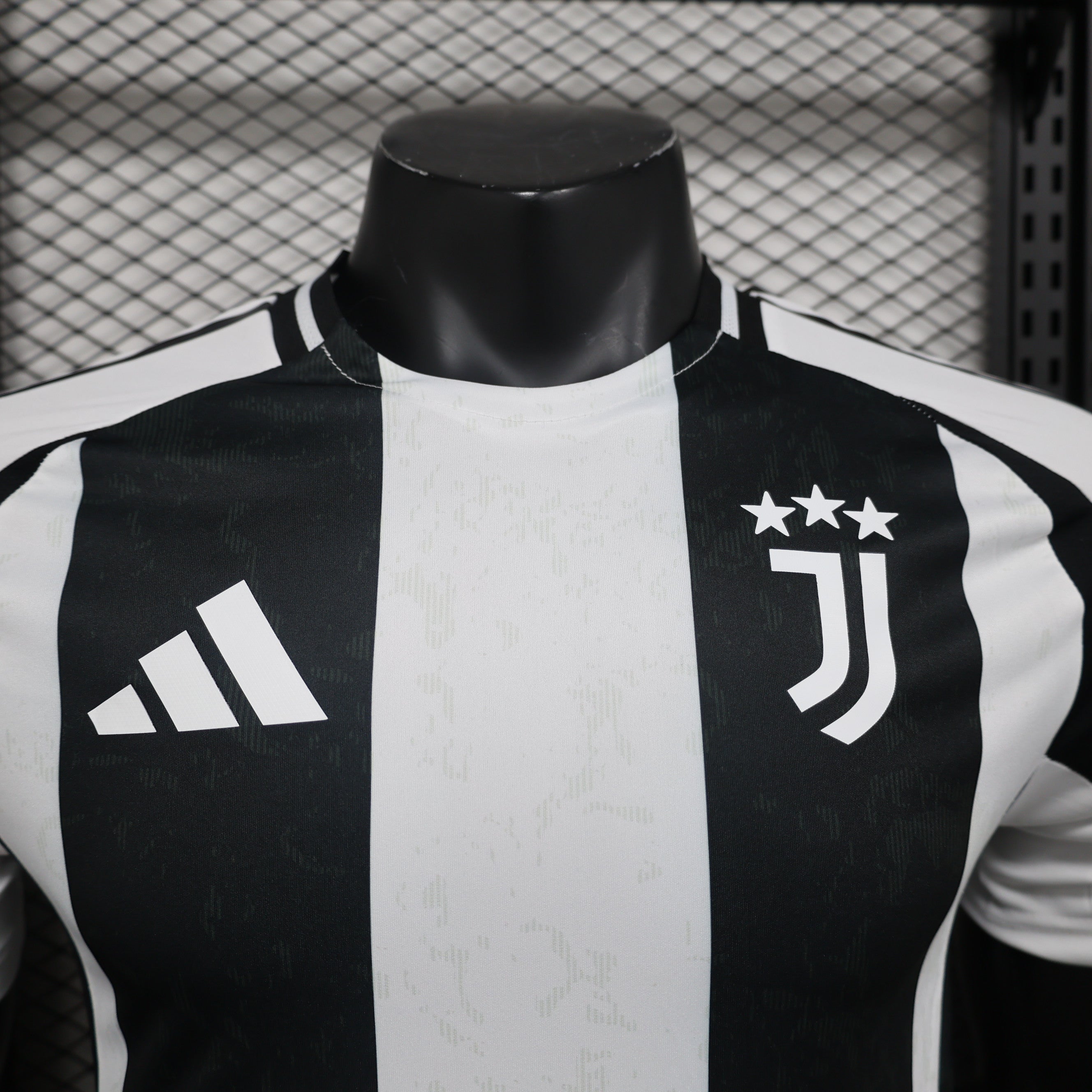JUVENTUS AWAY JERSEY 24/25 (PLAYER VERSION)