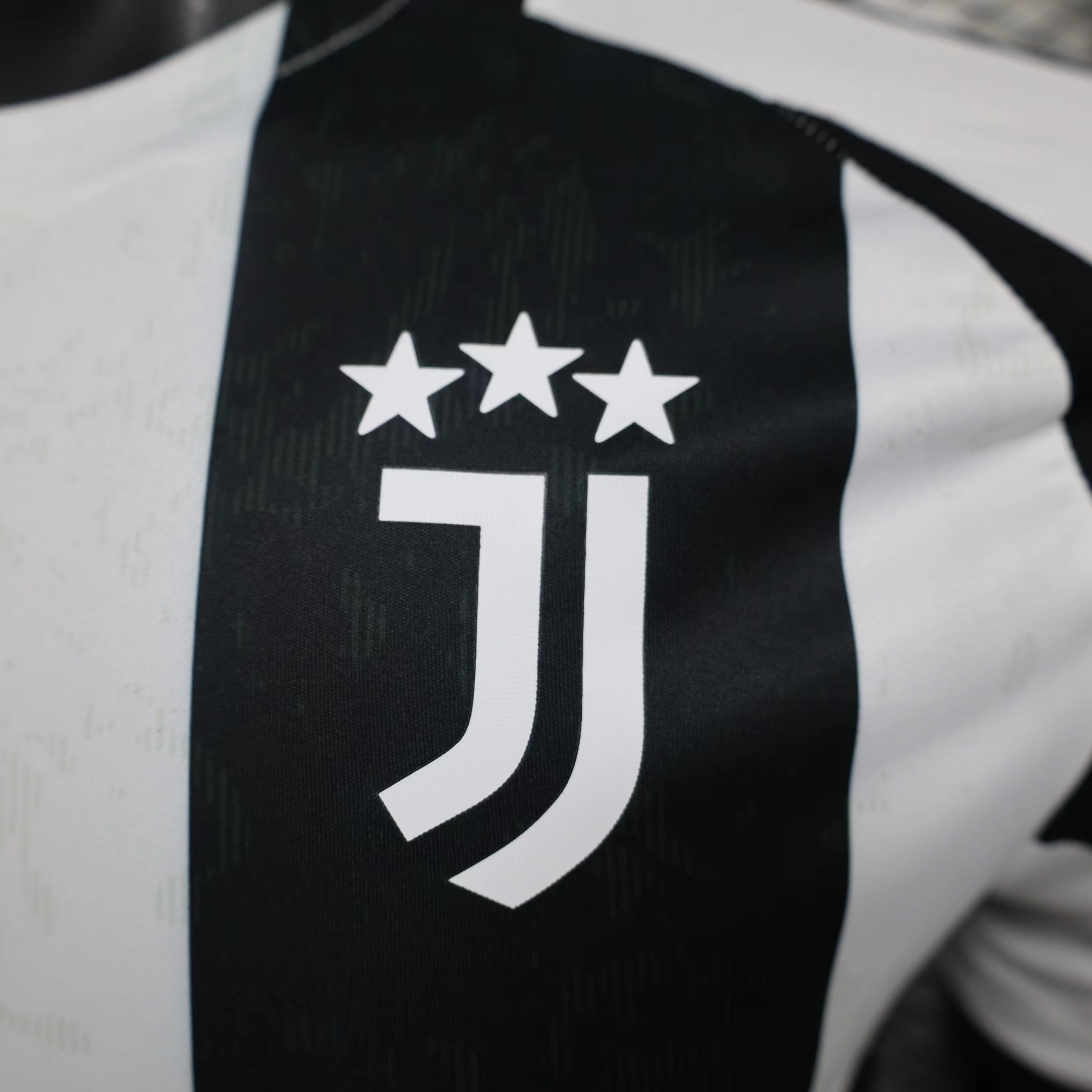 JUVENTUS AWAY JERSEY 24/25 (PLAYER VERSION)