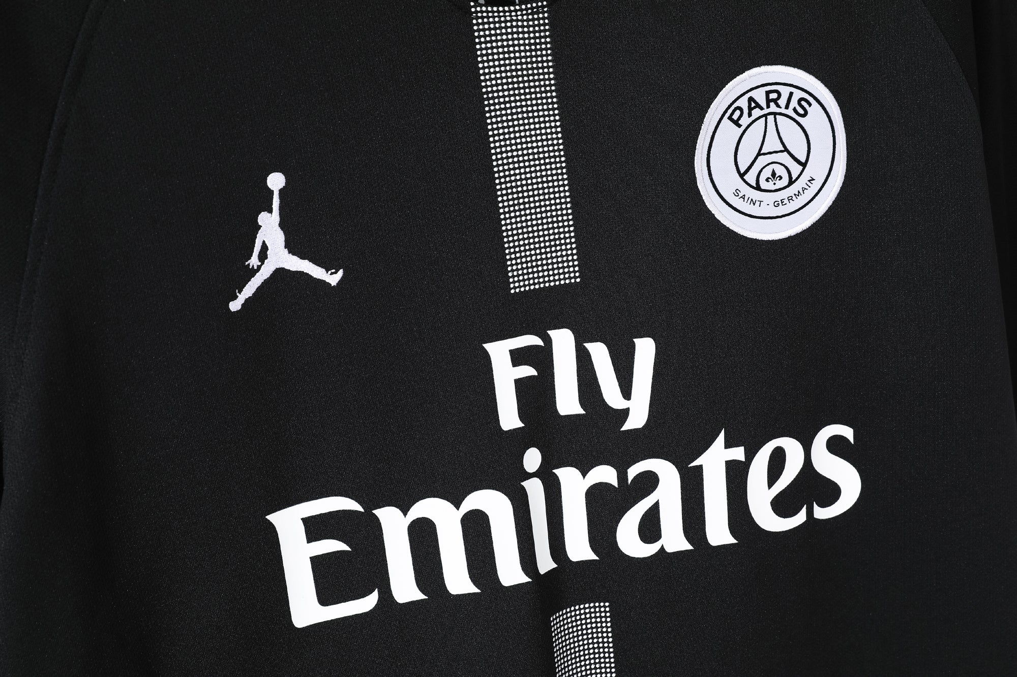 PSG RETRO AWAY JERSEY 18/19 (FAN VERSION)