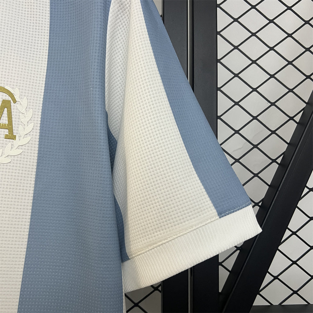 CAMISETA ARGENTINA ll 50 ANIVERSARIO (VERSION HINCHA)