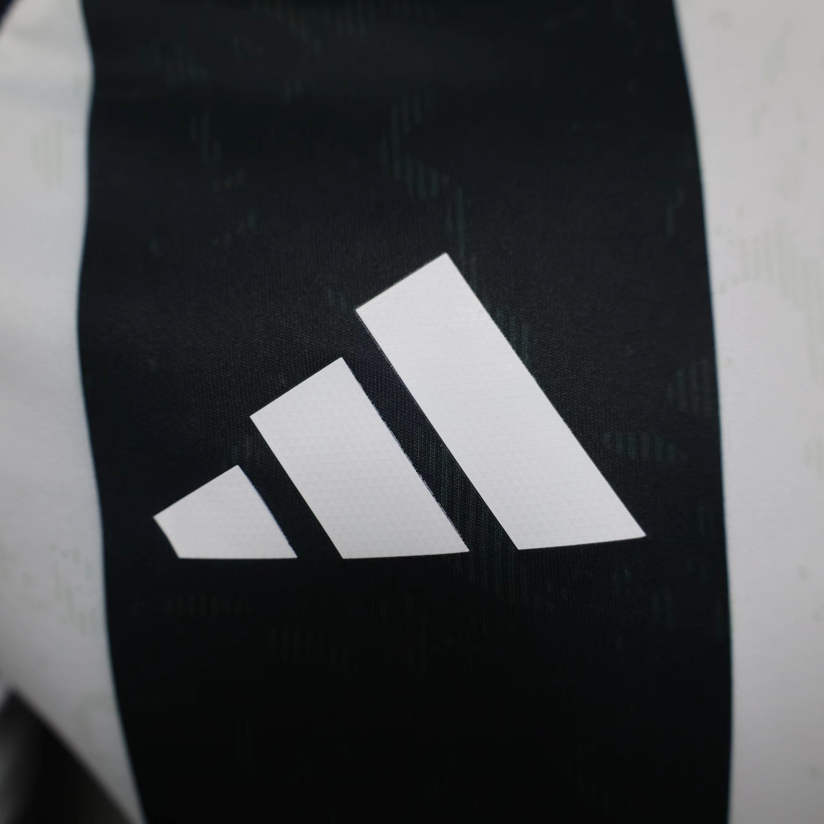 JUVENTUS AWAY JERSEY 24/25 (PLAYER VERSION)