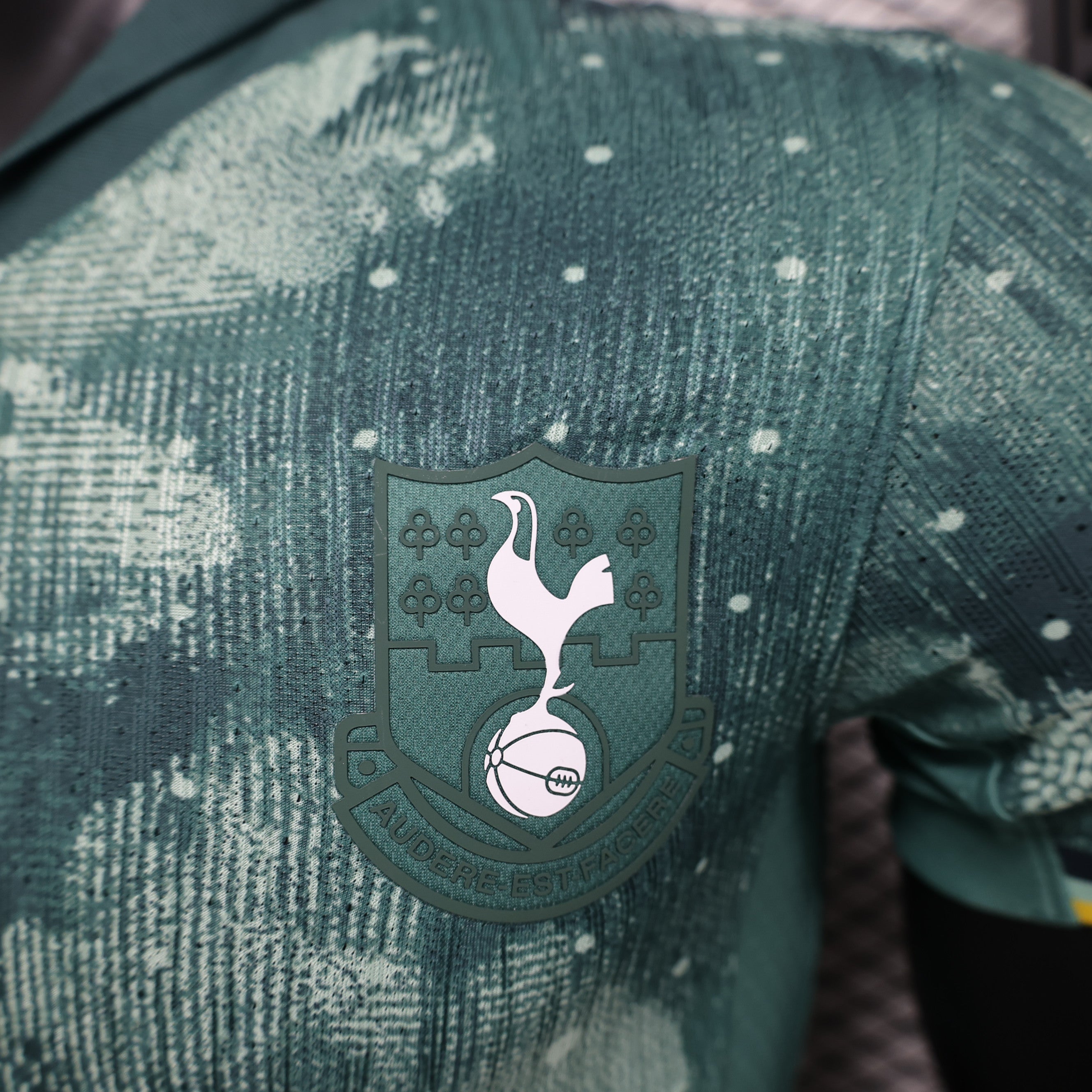 TOTTENHAM JERSEY ll 24/25 (PLAYER VERSION)