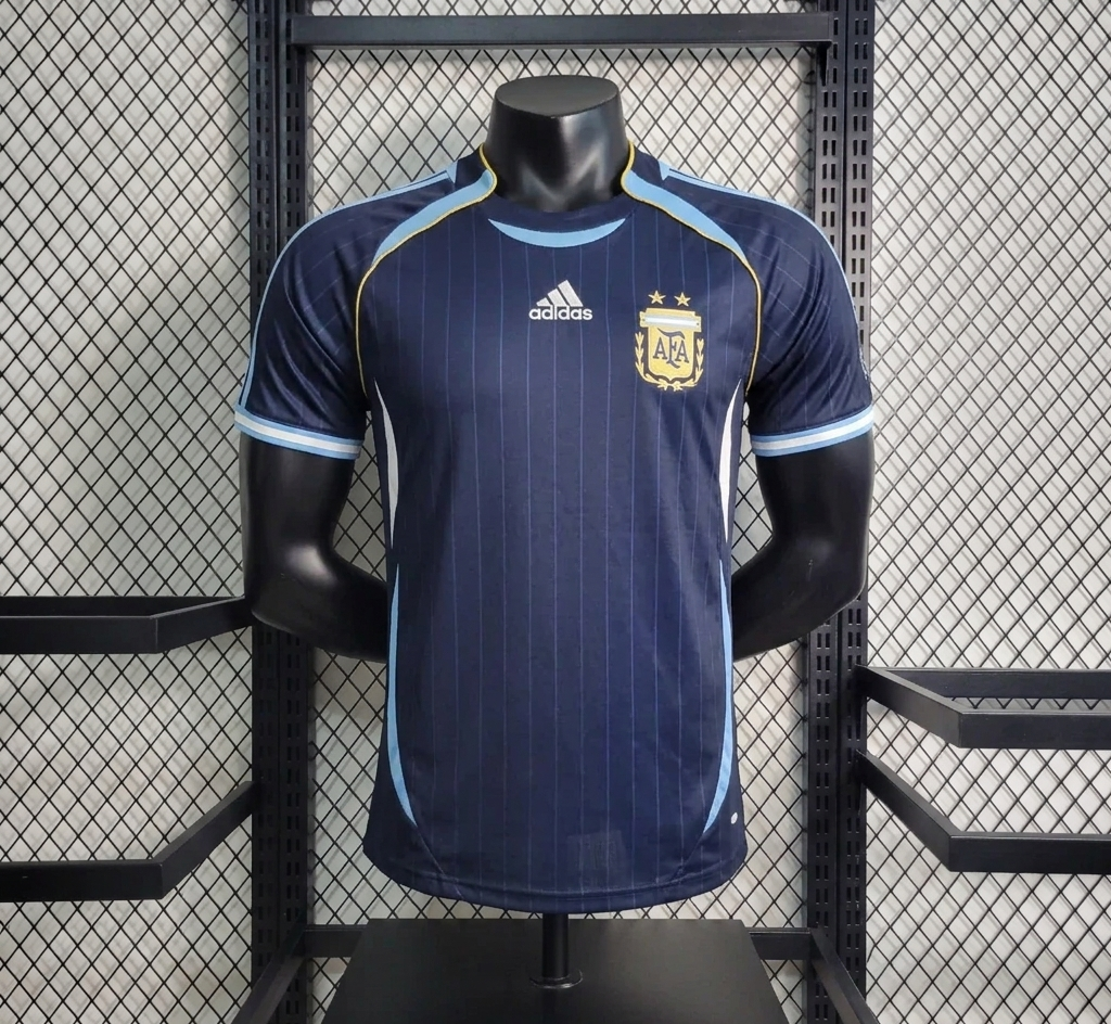 ARGENTINA RETRO JERSEY ll 2006 (FAN VERSION)